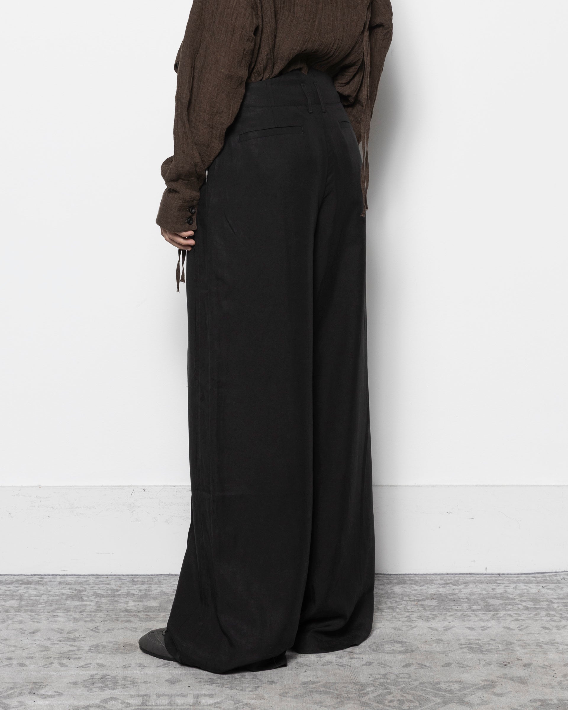 Wide Pants in Black