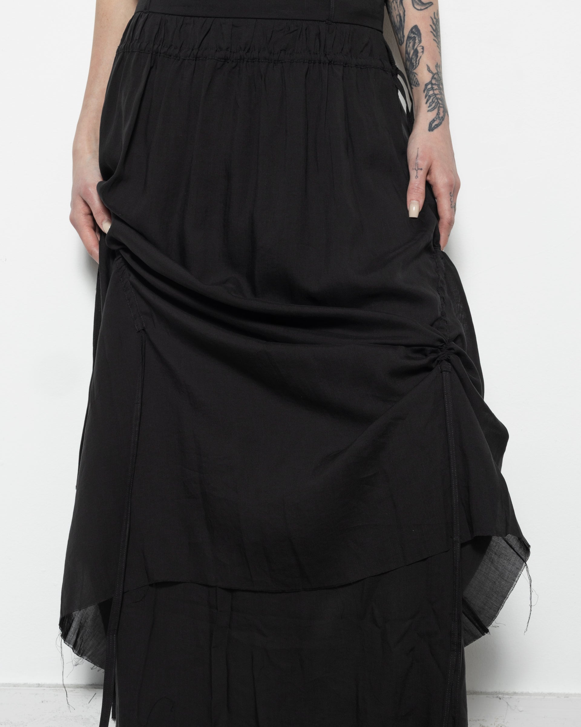Cotton Pleated Midi Skirt in Black