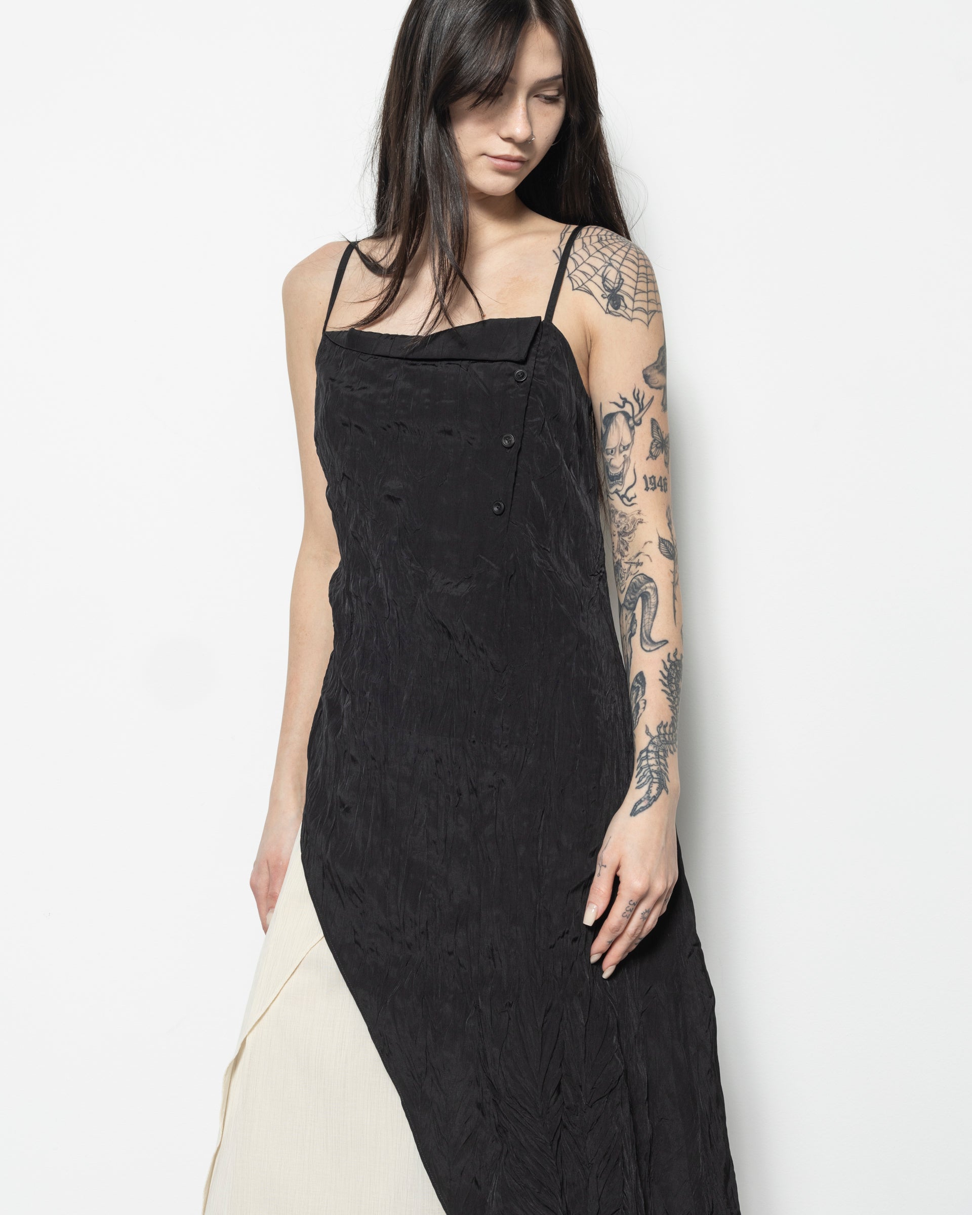 Flowy Midi Dress in Black
