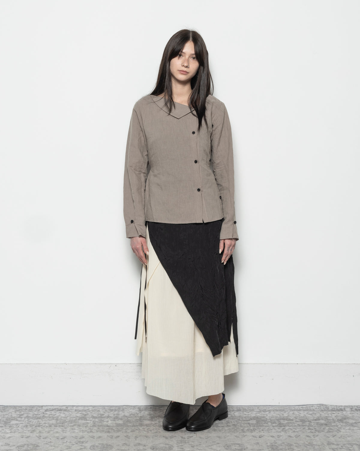 Side Button Tee Professor.E Side Button Shirt in Grey | RODEN GRAY