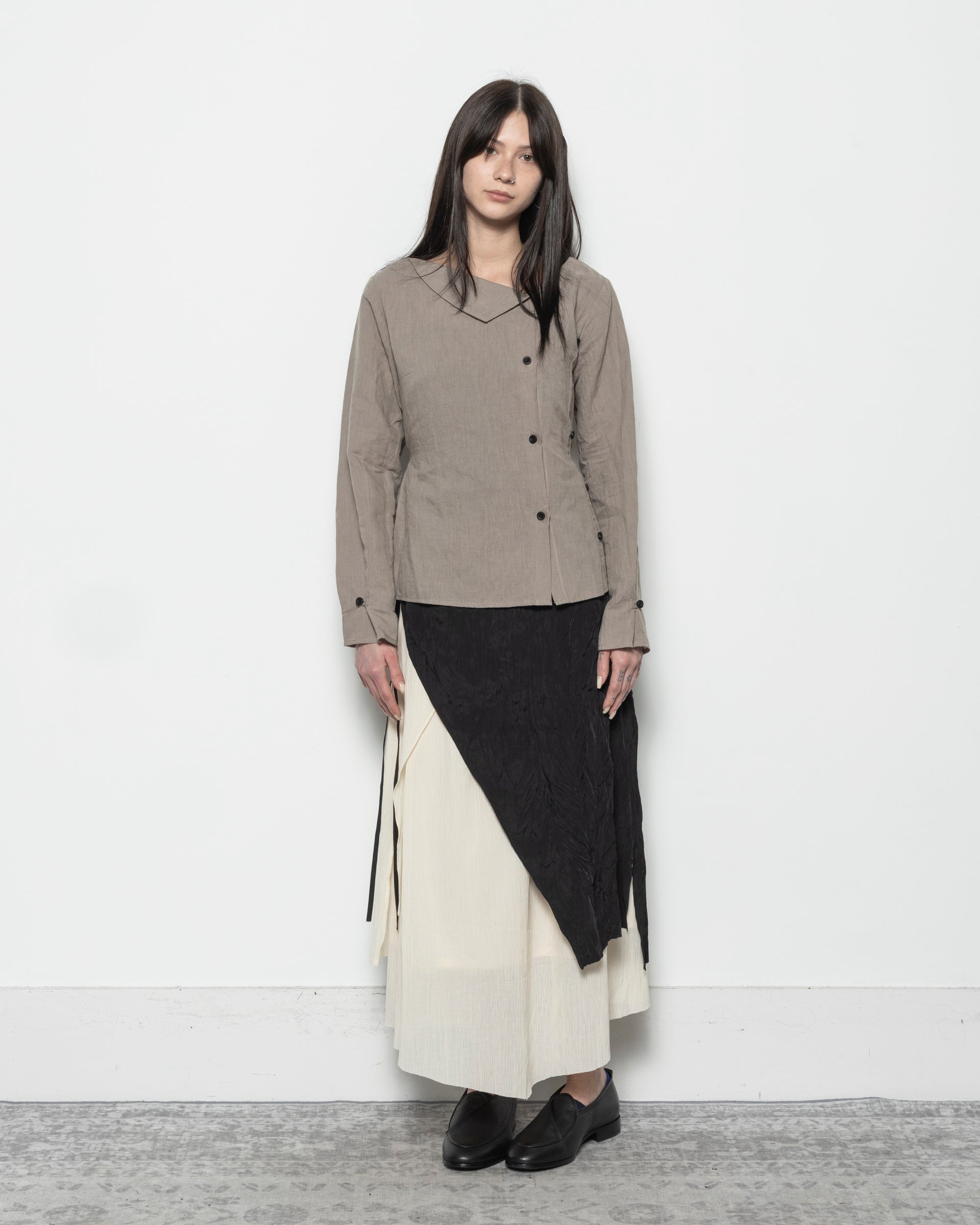 Side Button Shirt in Grey