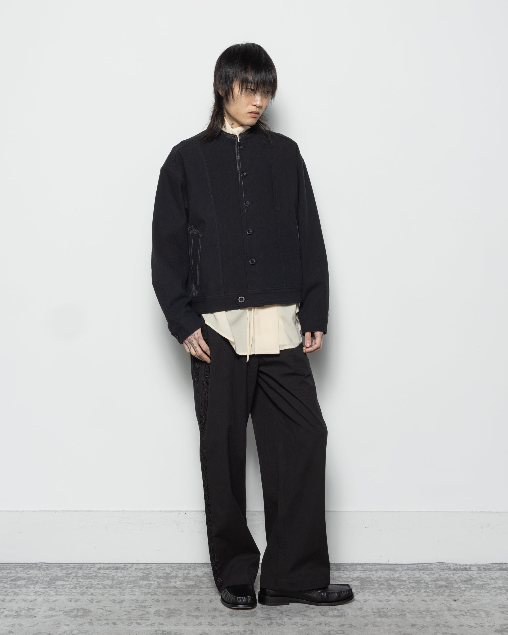 E Cloud JKT in Black