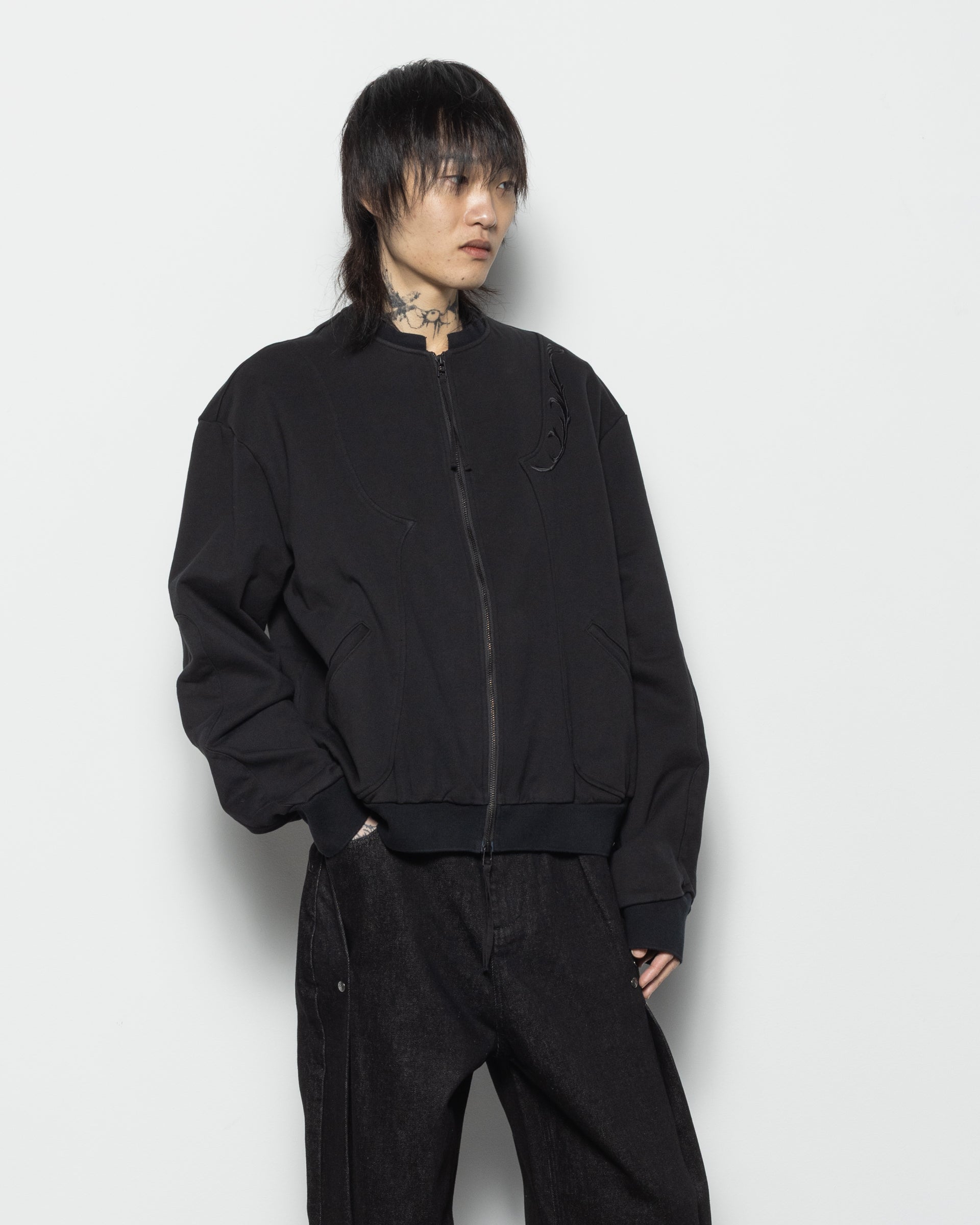 Embroidered Zipper JKT in Black