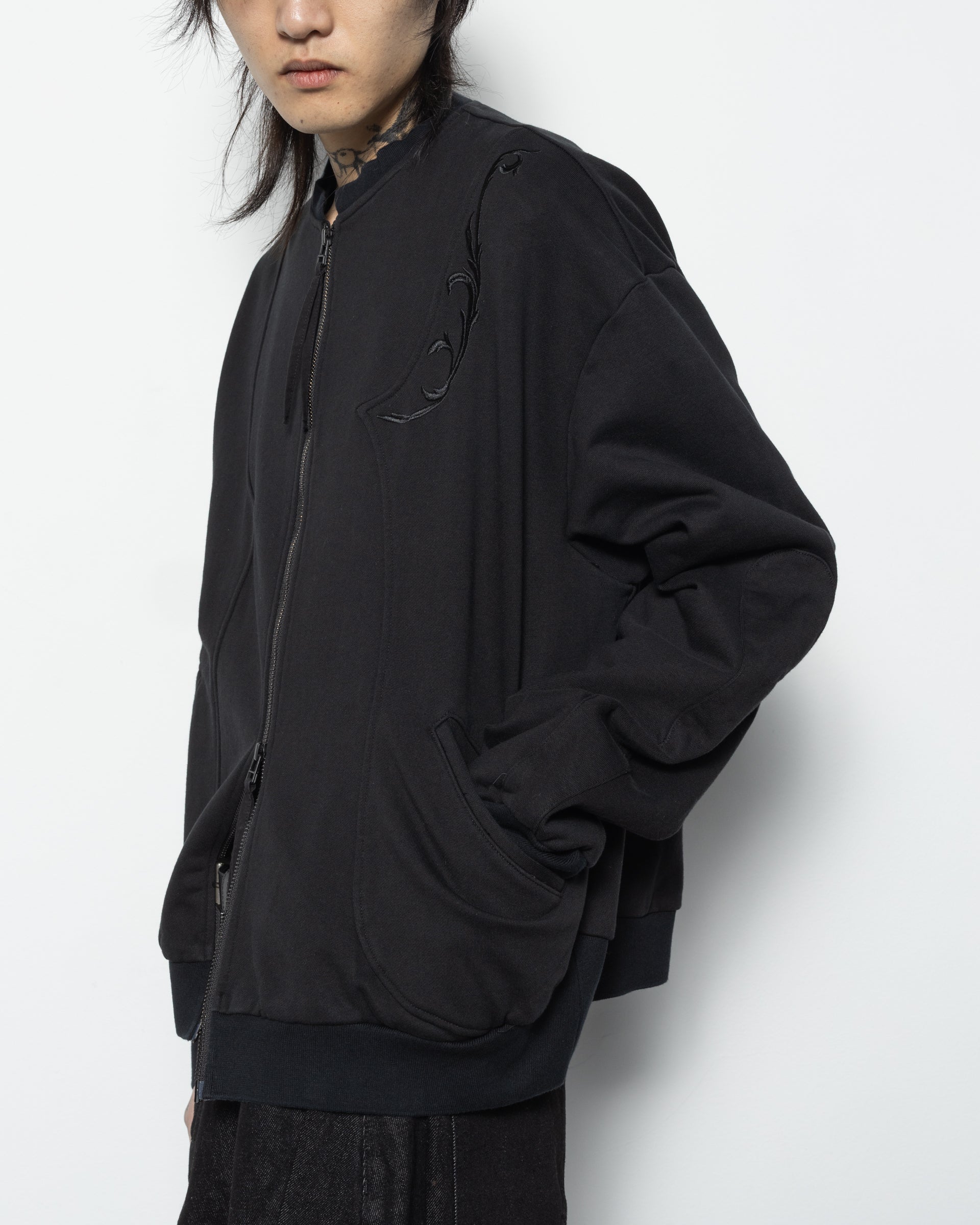 Embroidered Zipper JKT in Black