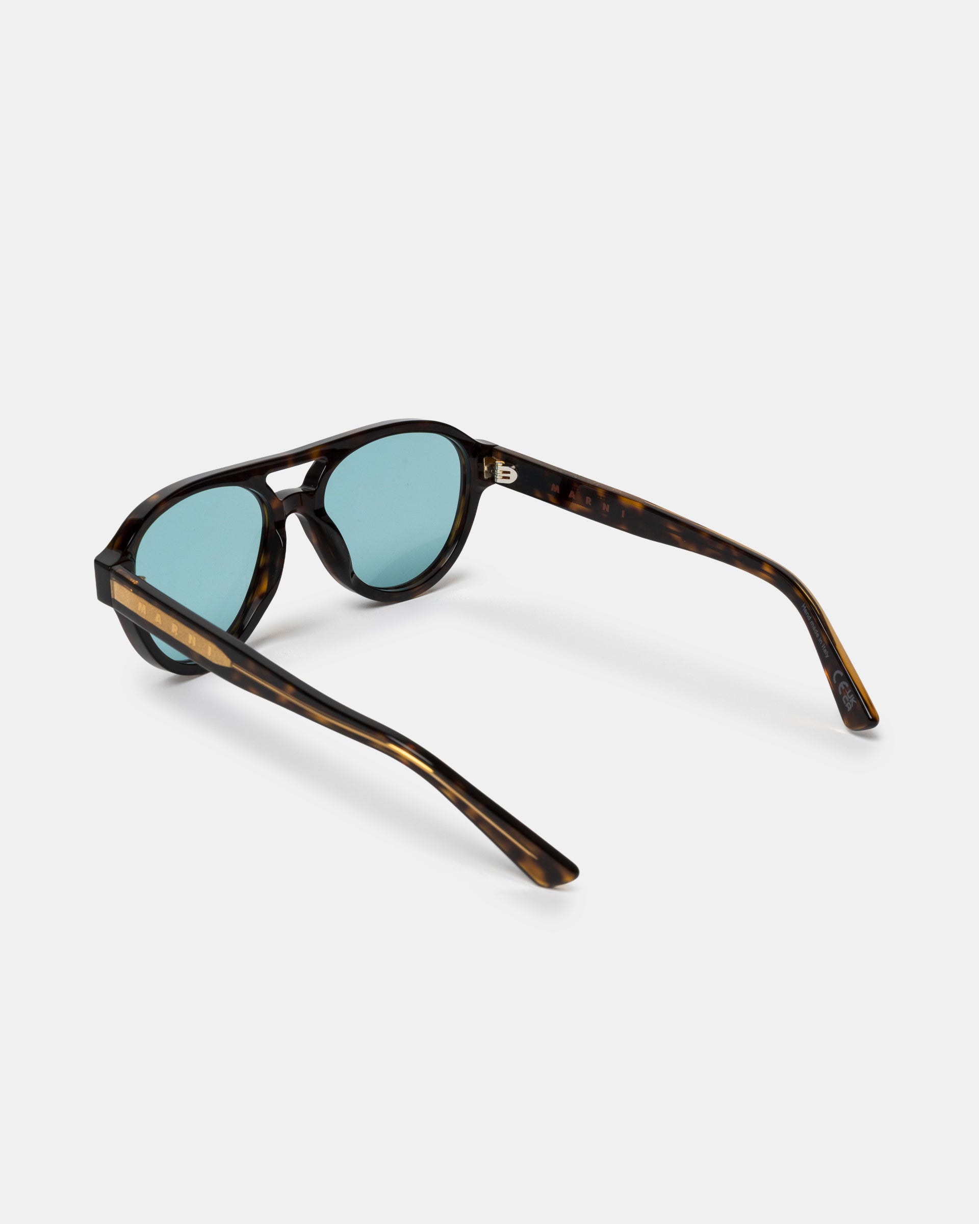 Zeanou in Dark Havanna