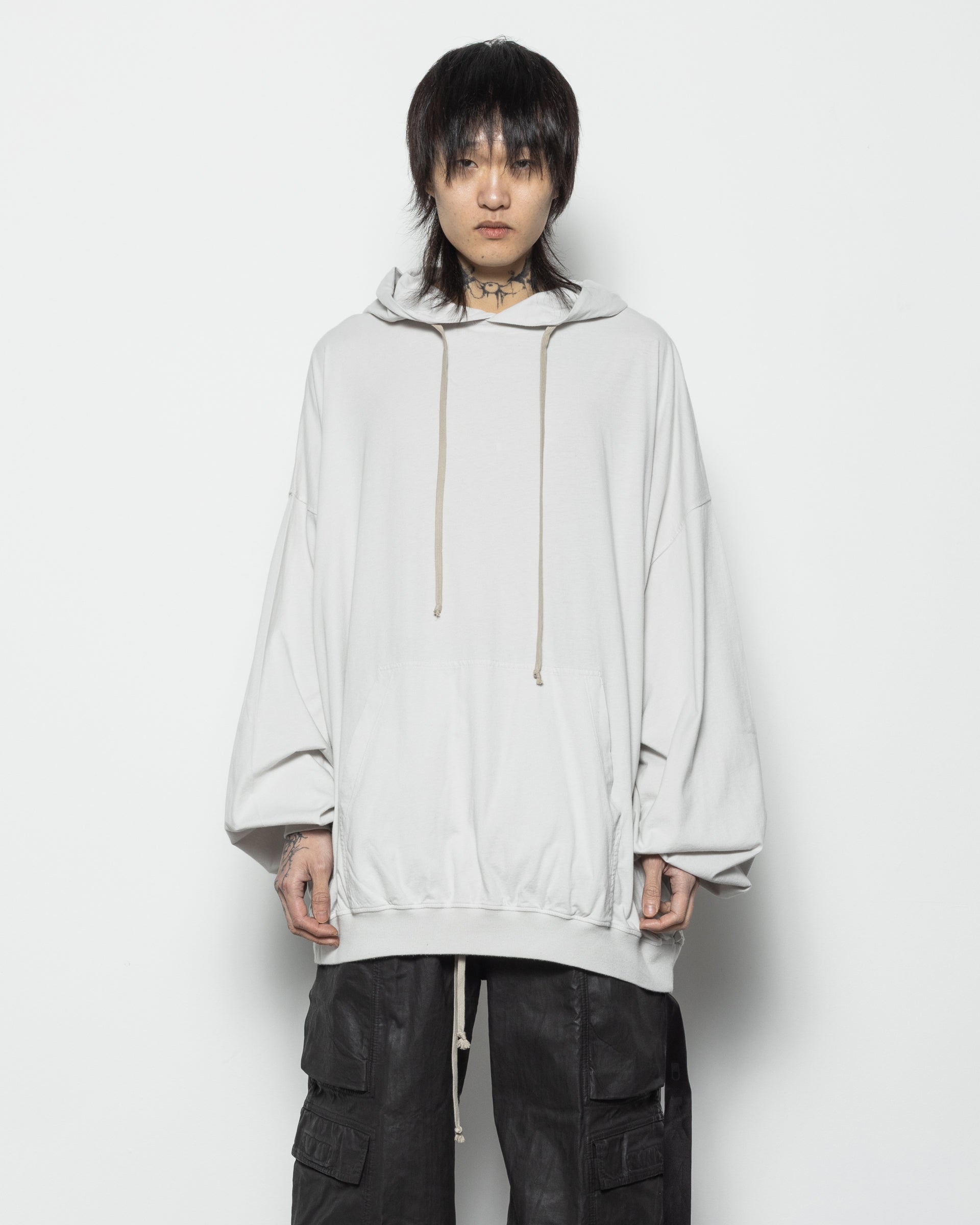 Hun Hooded T-Shirt in Milk Wash