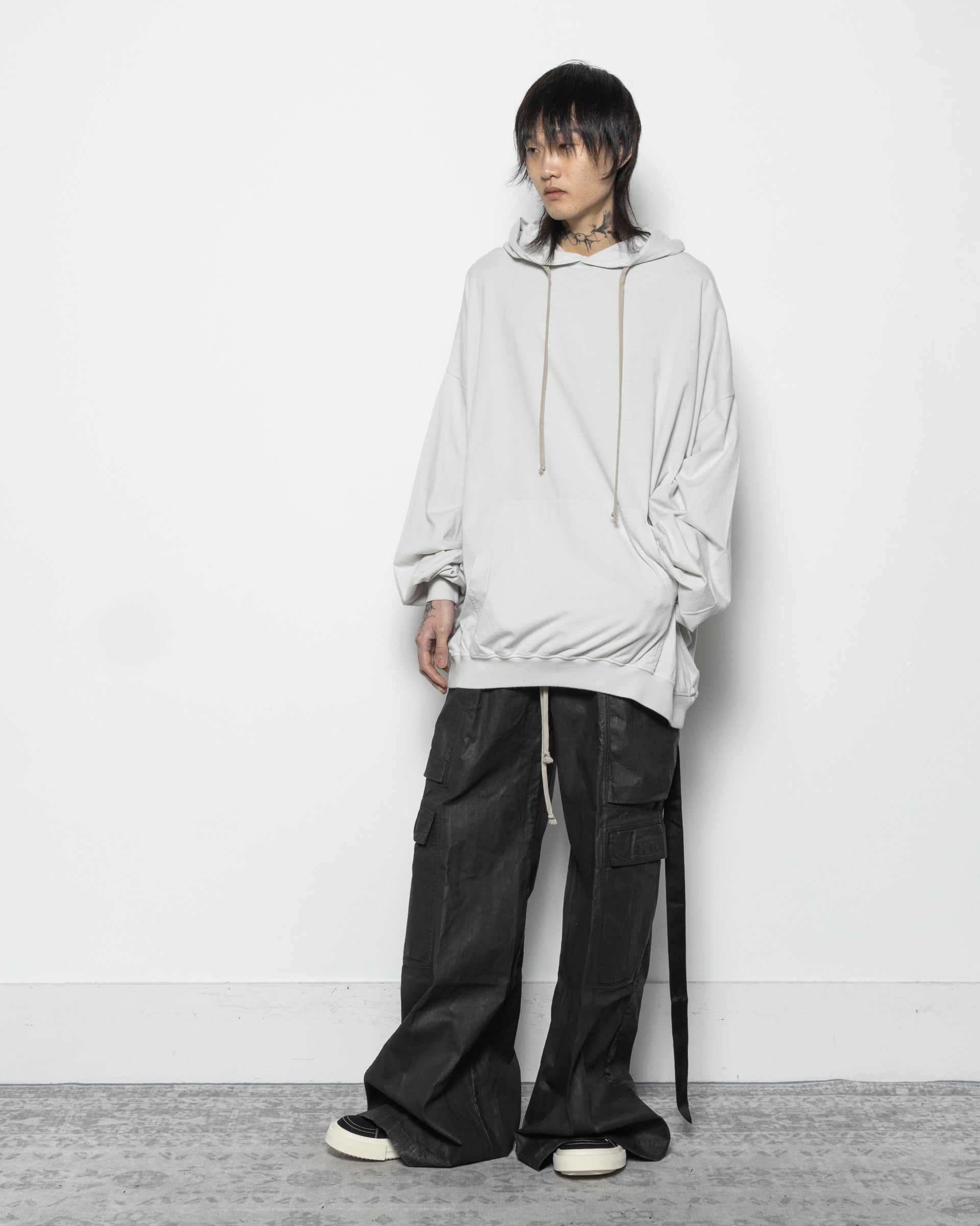 Hun Hooded T-Shirt in Milk Wash