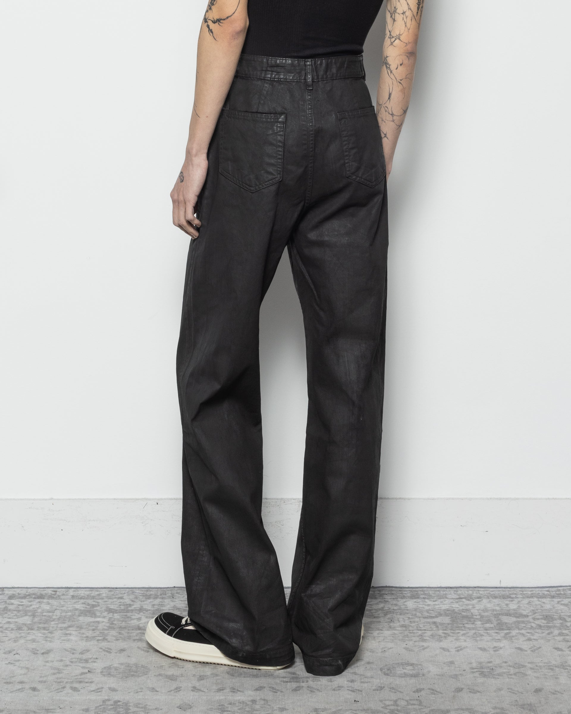 Geth Jeans in Black