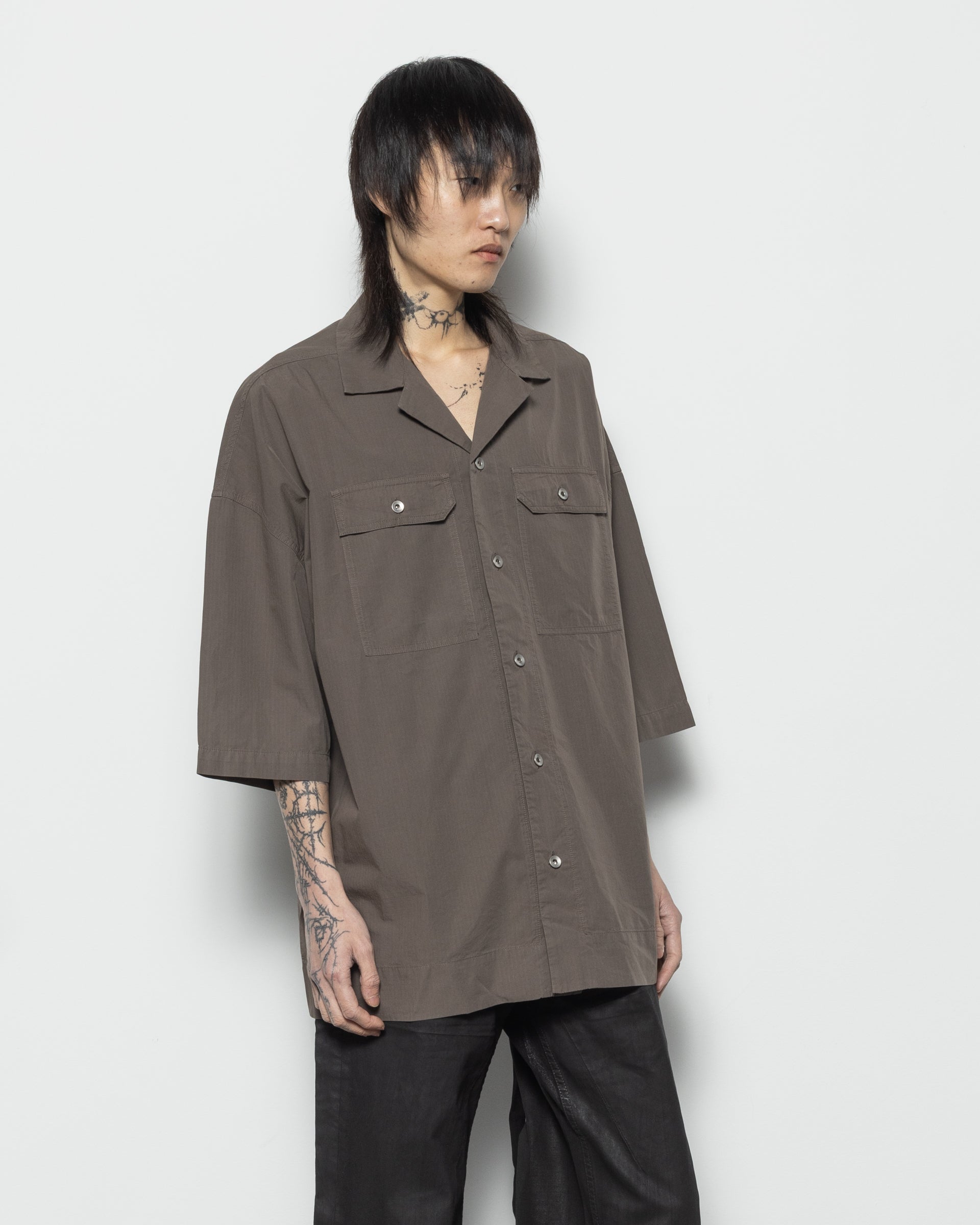 Rick Owens DRKSHDW Magnum Tommy Shirt in Dust | RODEN GRAY