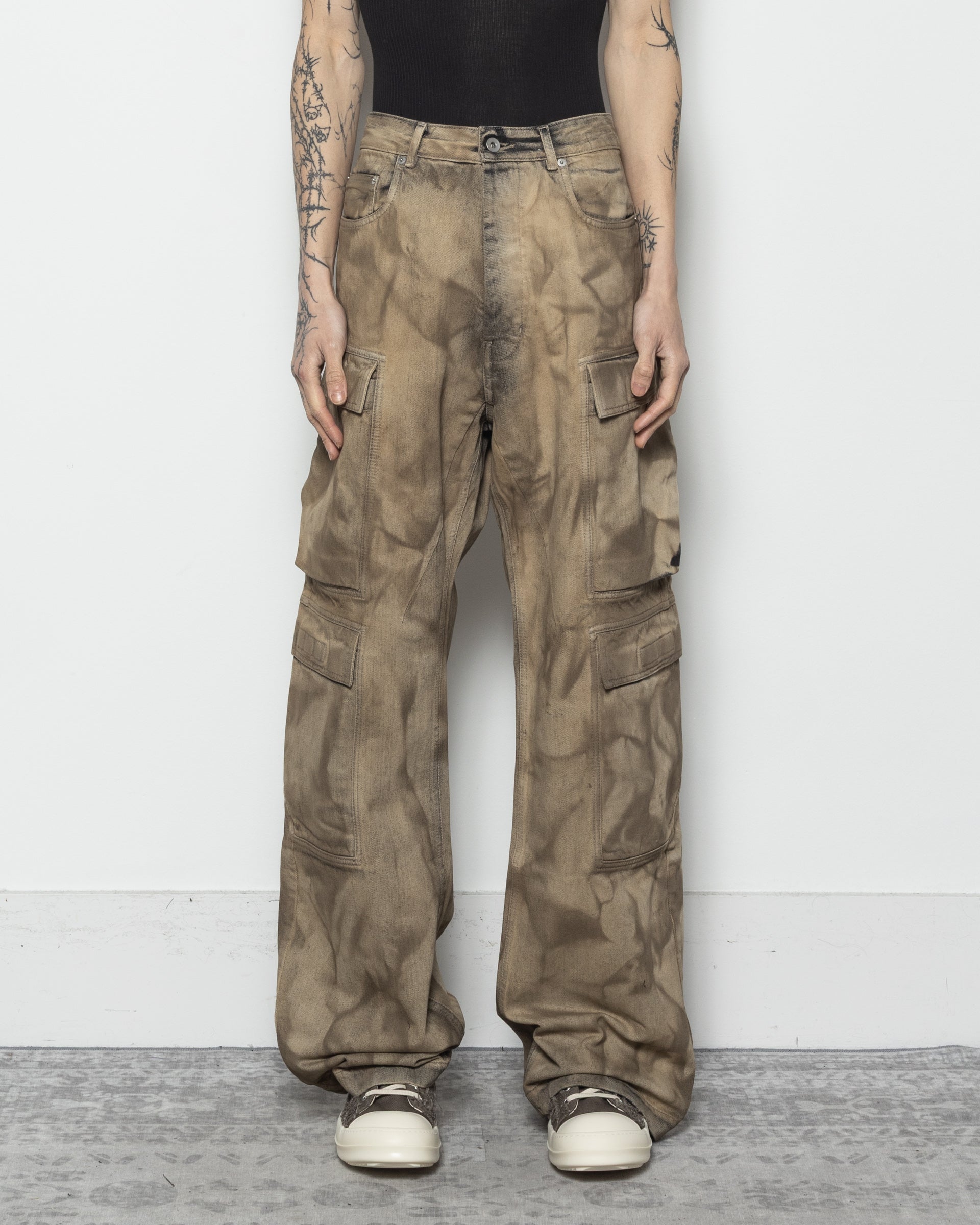 Double Cargo Pants in Dust