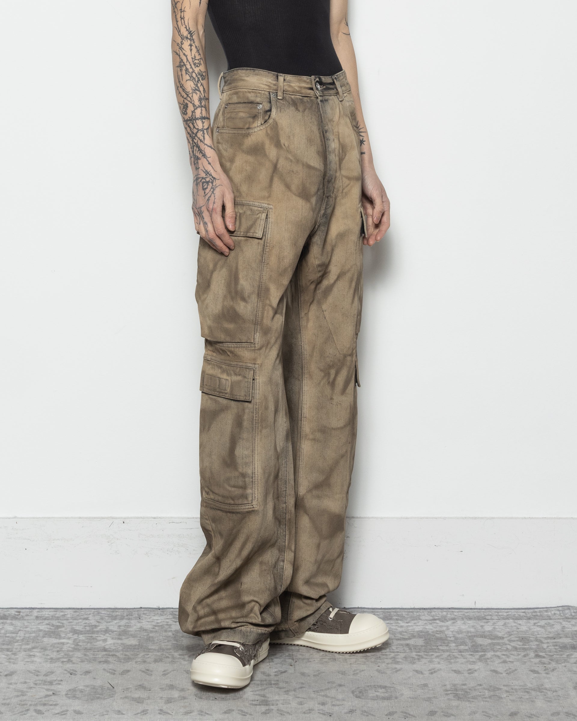 Double Cargo Pants in Dust