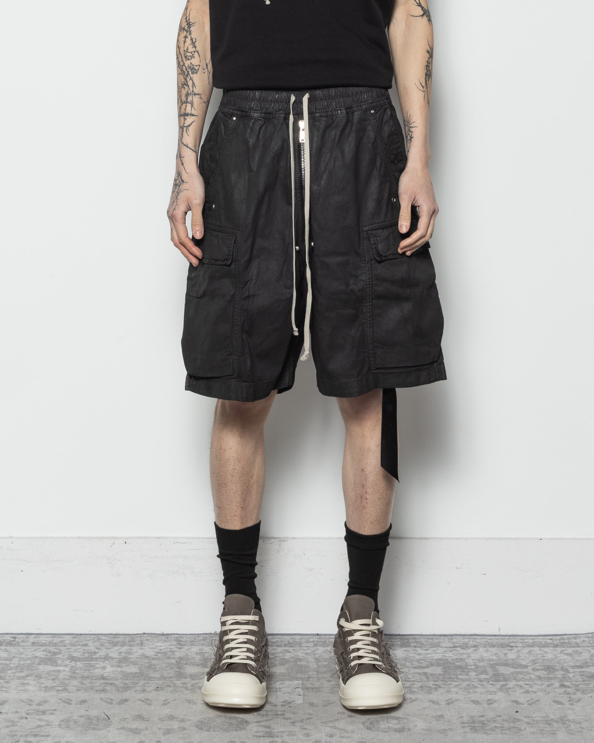 Cargo Belas Denim Shorts in Black