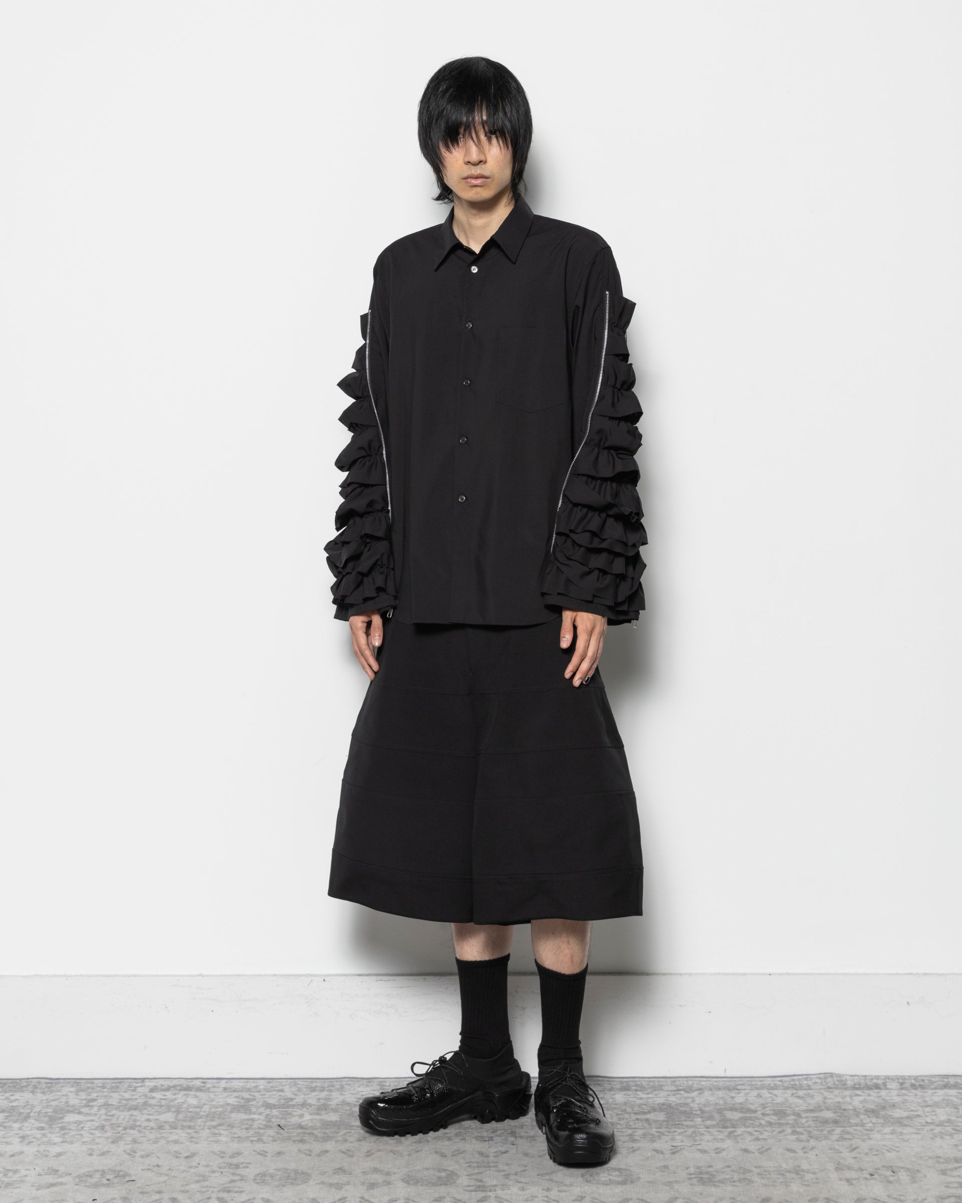 Zip Frills Sleeves Shirt in Black