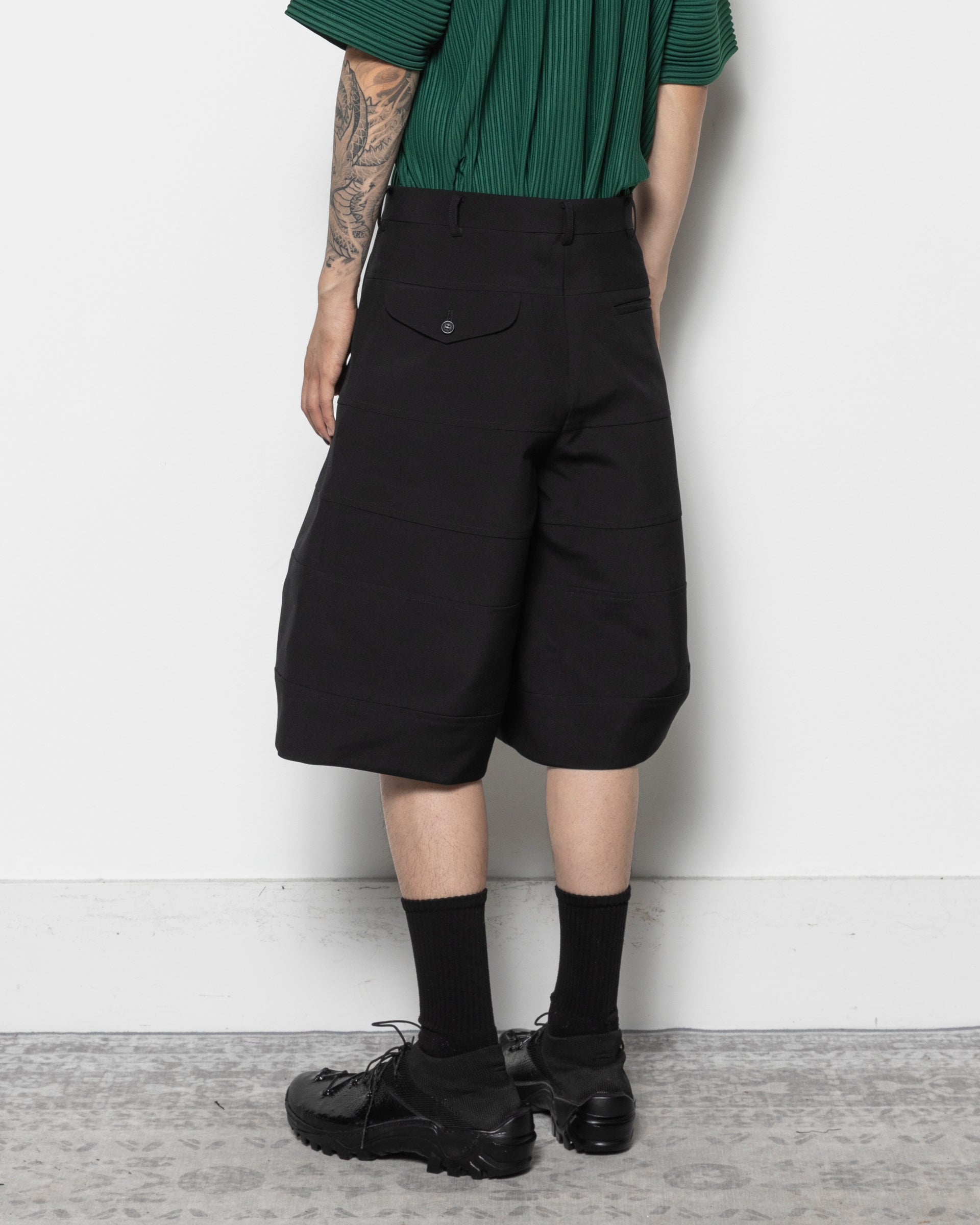 Panelled Wide Shorts in Black