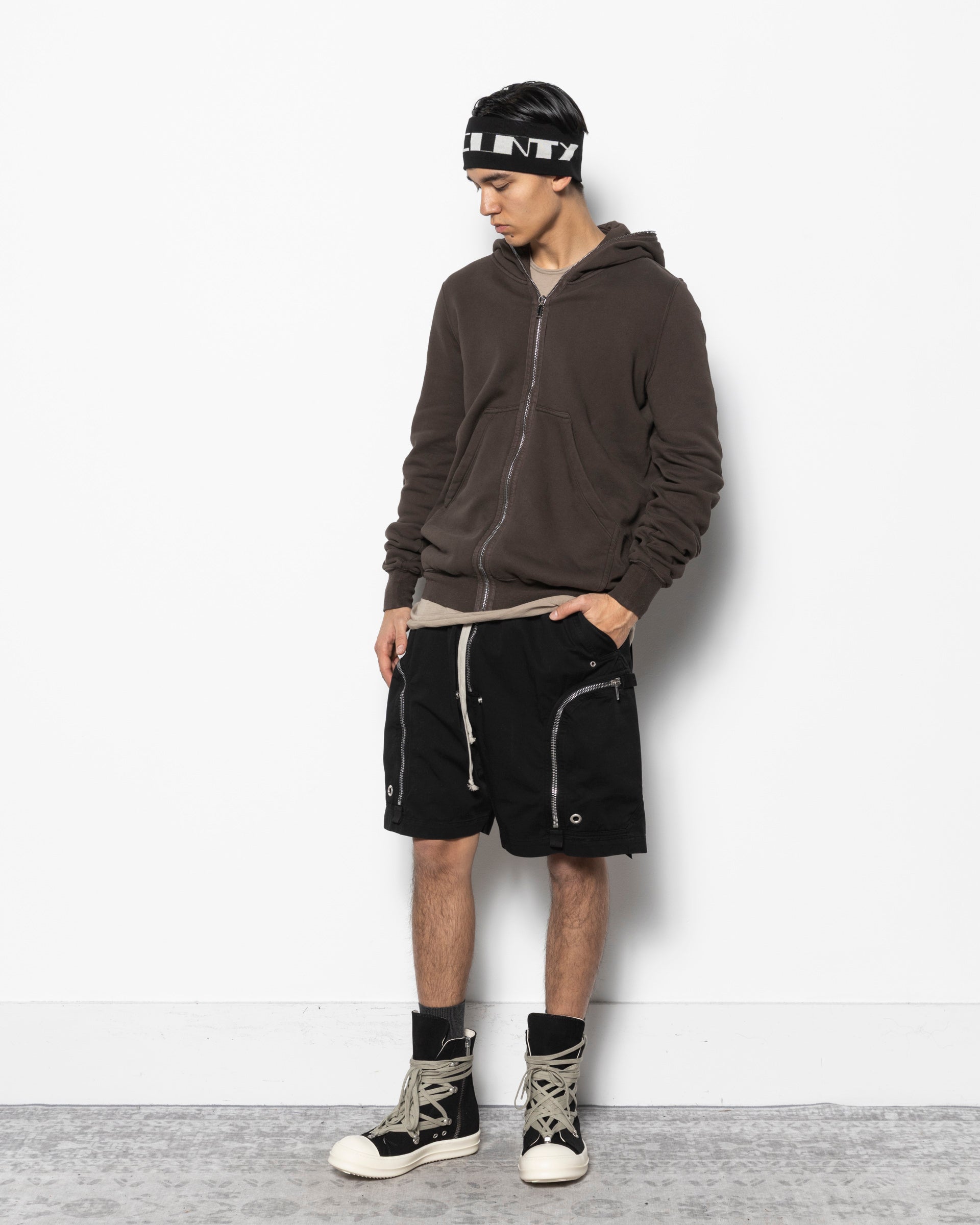 Bauhaus Shorts in Black