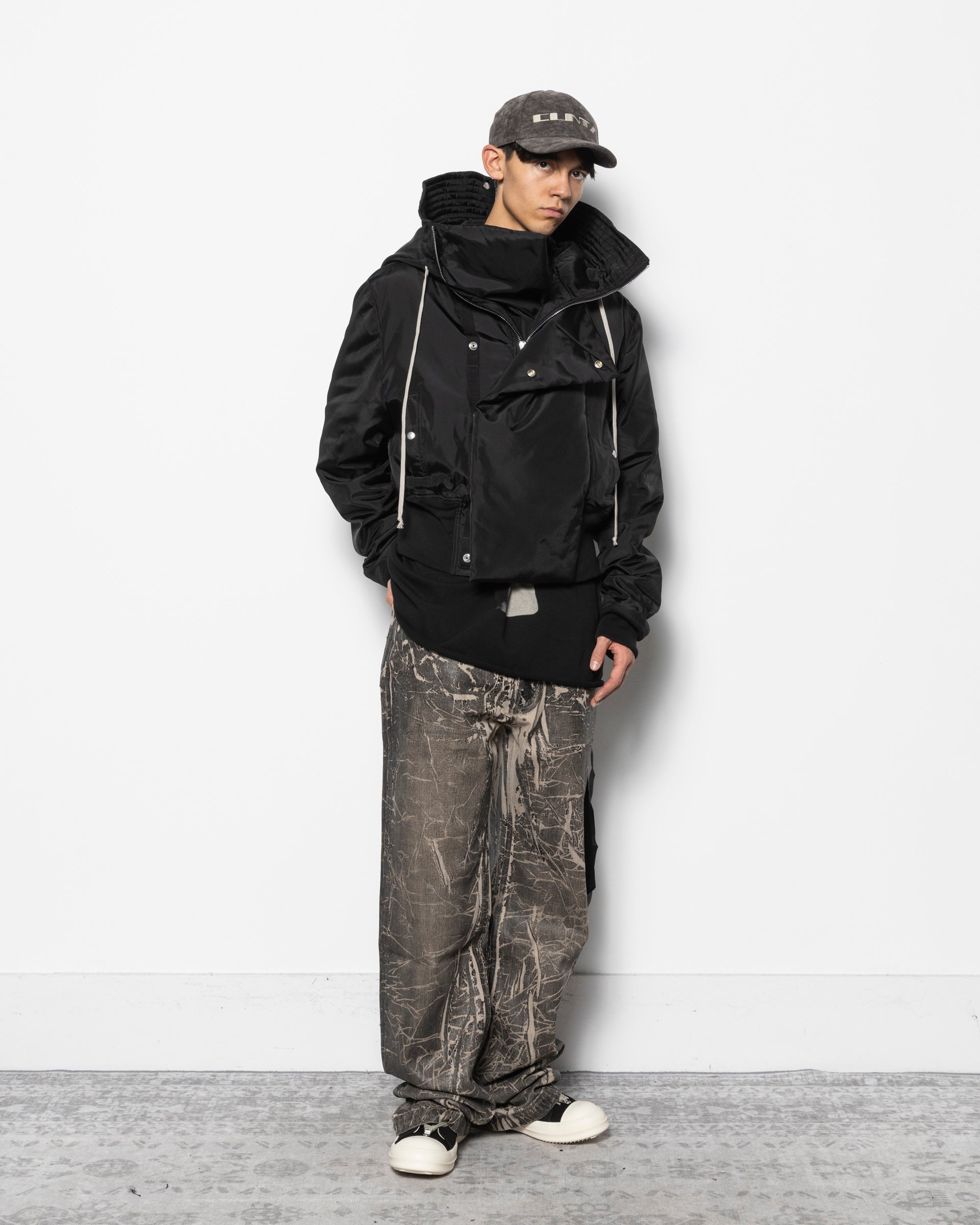 Rick Owens DRKSHW Concordians Geth Jeans in Black | RODEN GRAY