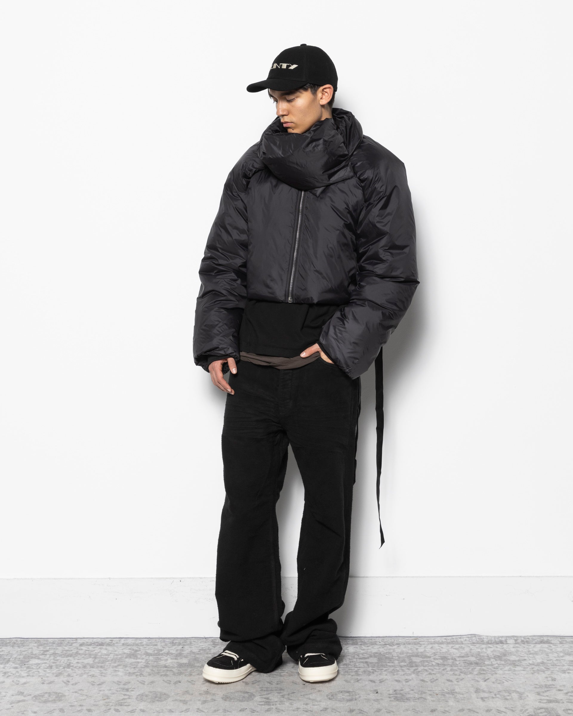 Convertible Jacket in Black