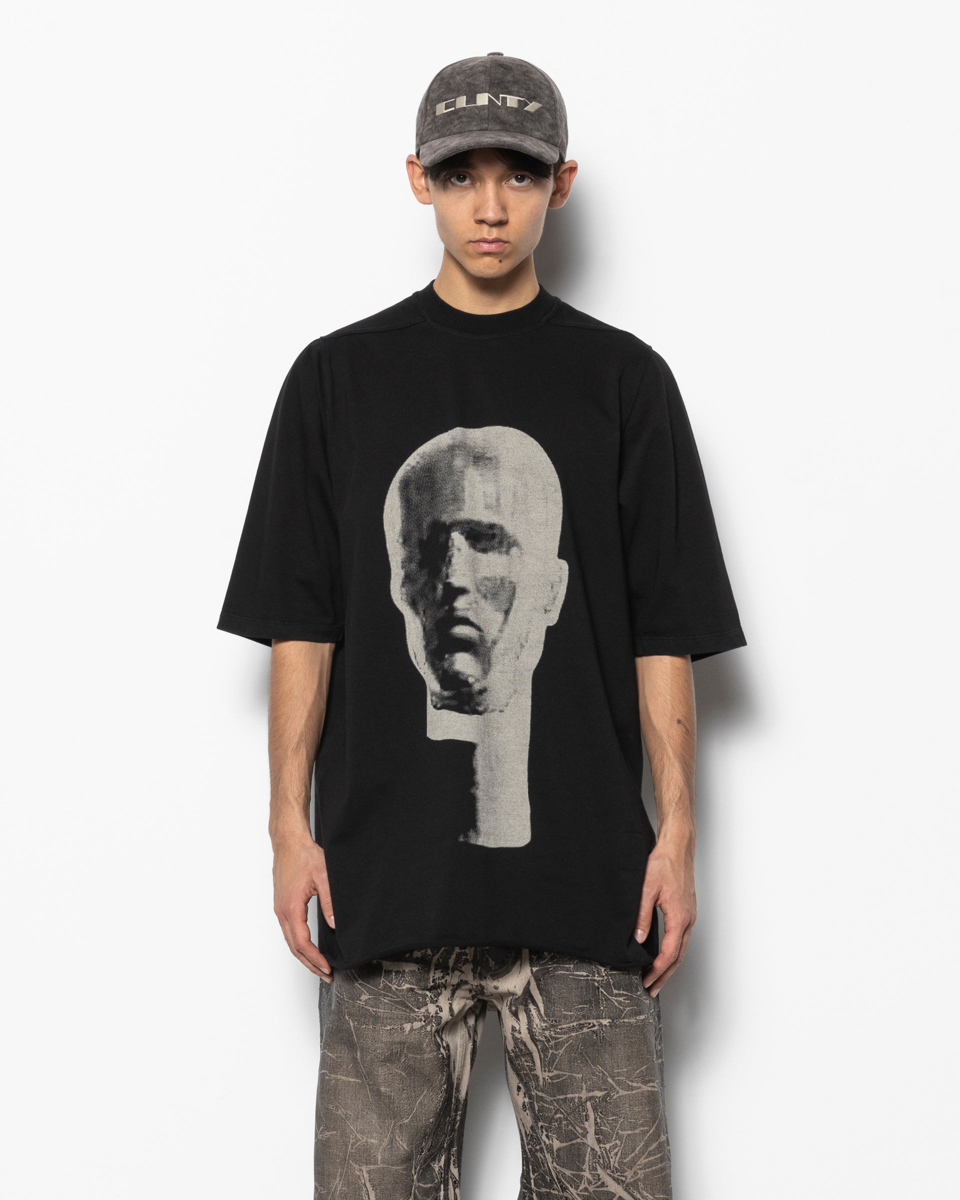 Jumbo Short Sleeve Tee in Black and Pearl