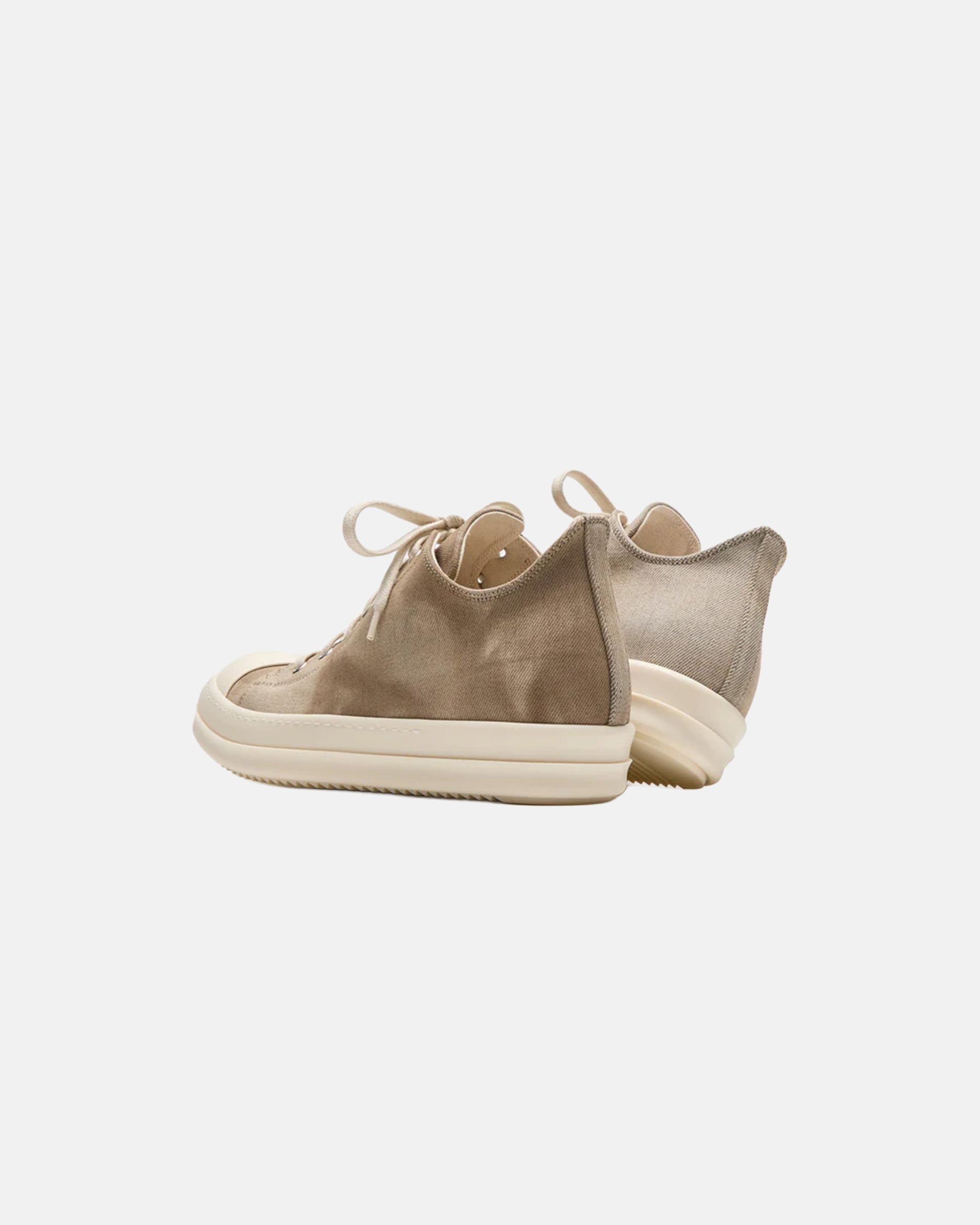 Low Sneakers in Dust and Milk