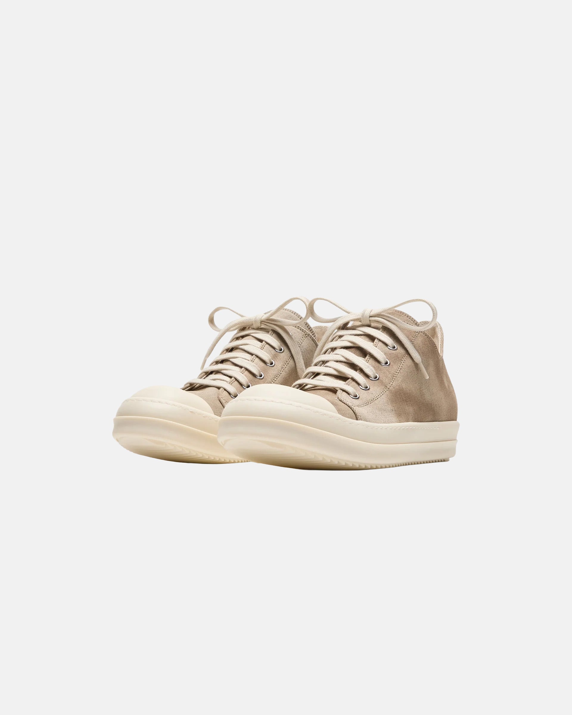 Low Sneakers in Dust and Milk