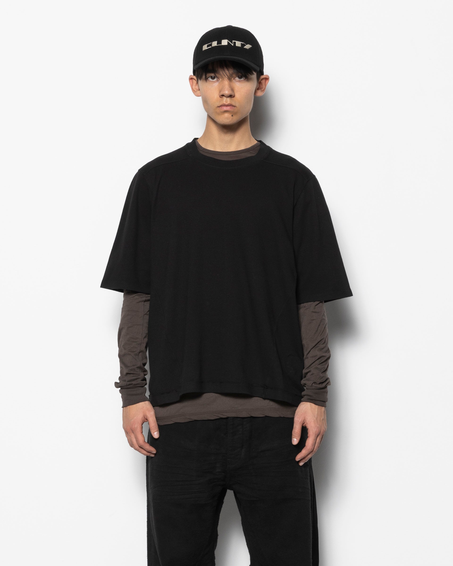 Walrus T-Shirt in Black