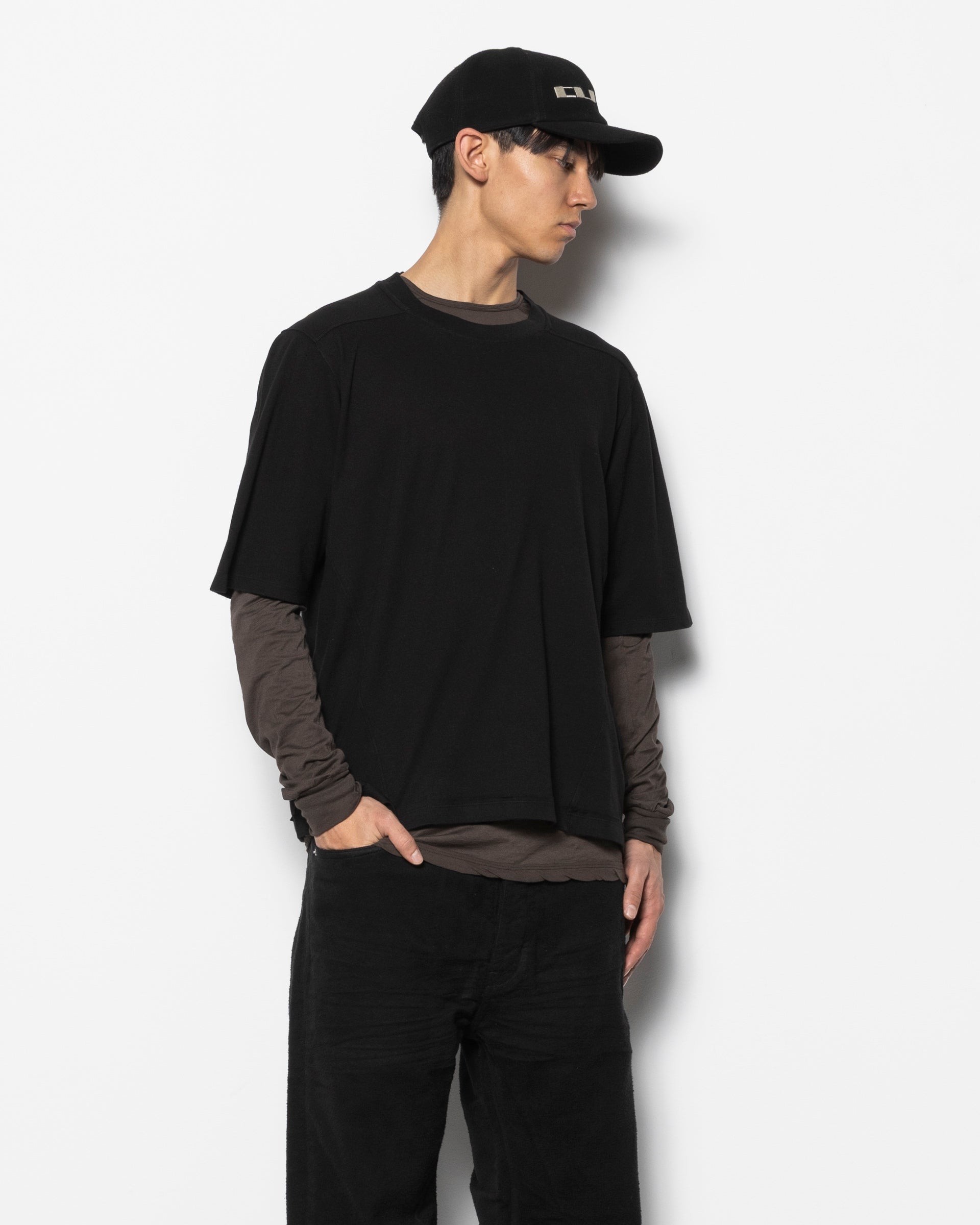 Walrus T-Shirt in Black