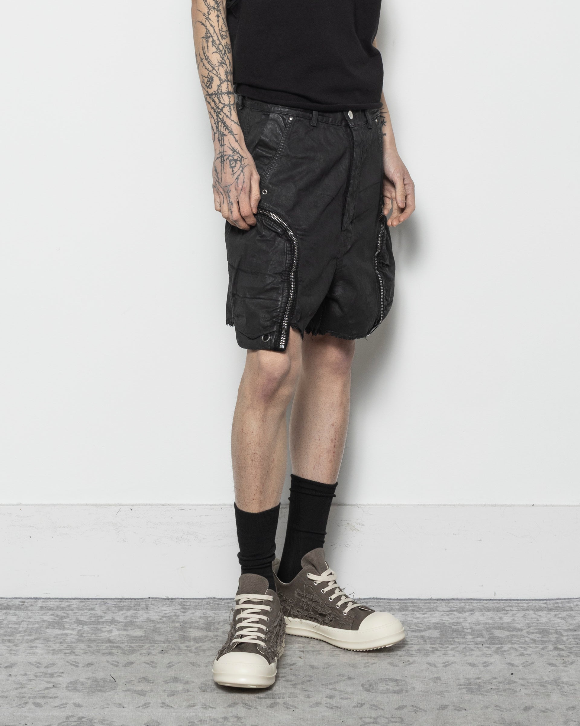 Rick Owens DRKSHDW Bauhaus Shorts in Black | RODEN GRAY
