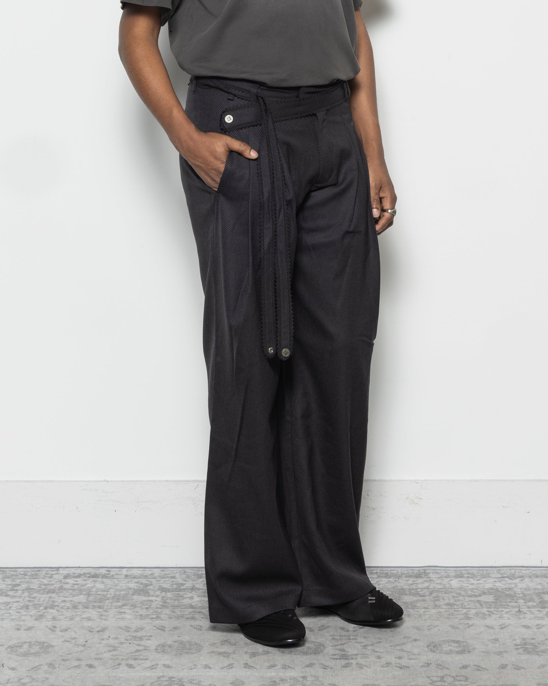 Lucian Trousers in Black