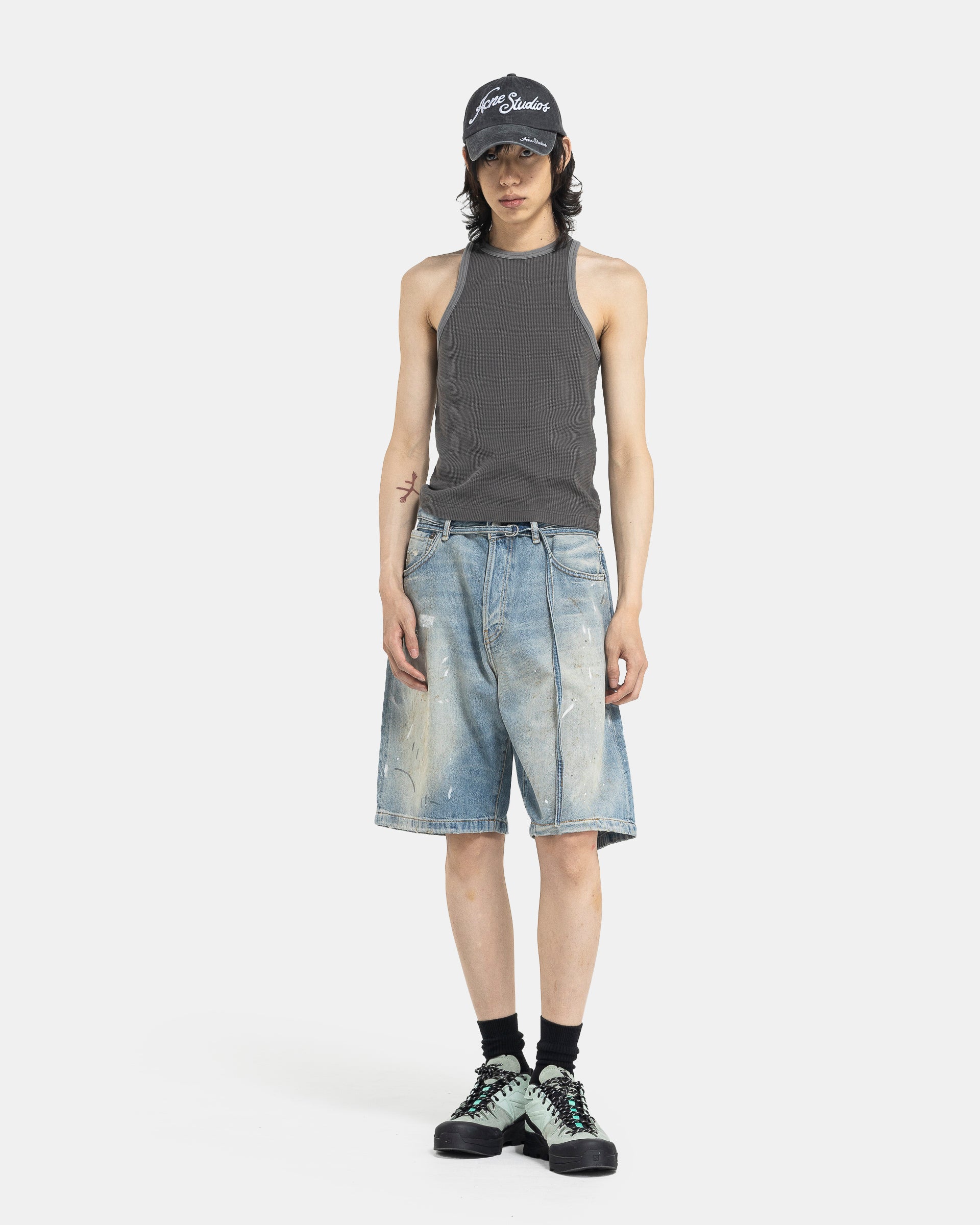 Fitted Tank Top in Faded Grey