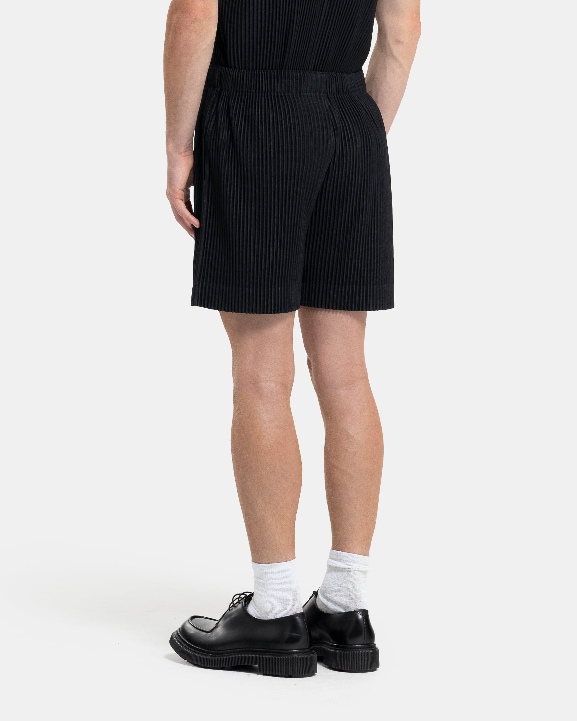 MC July Shorts in Black