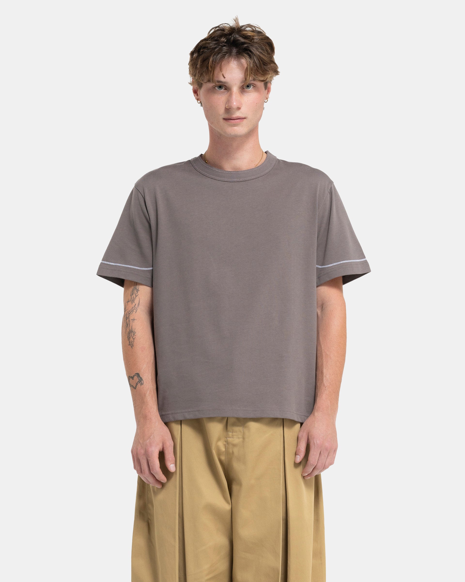 Short Sleeve Lock Tee in Dust