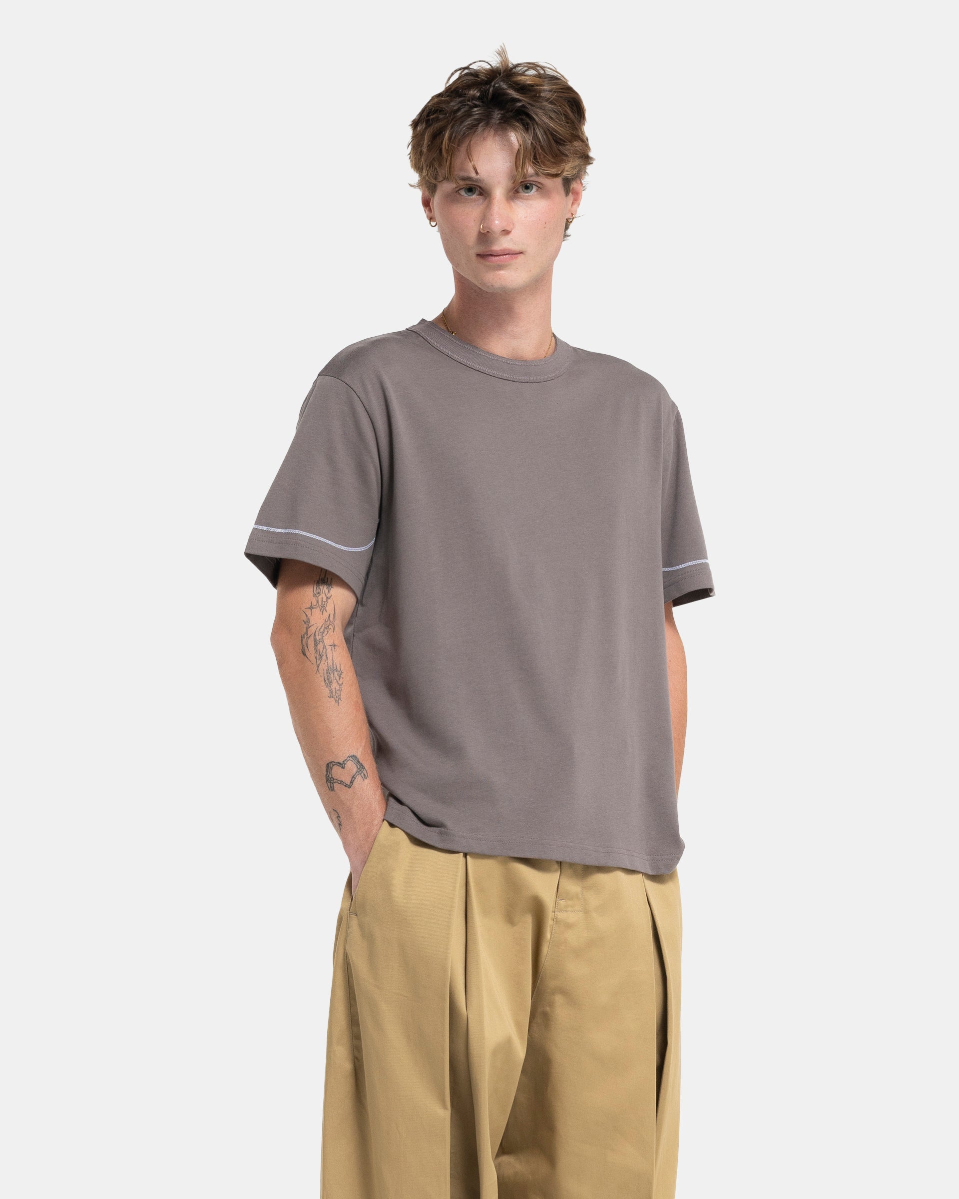 Short Sleeve Lock Tee in Dust