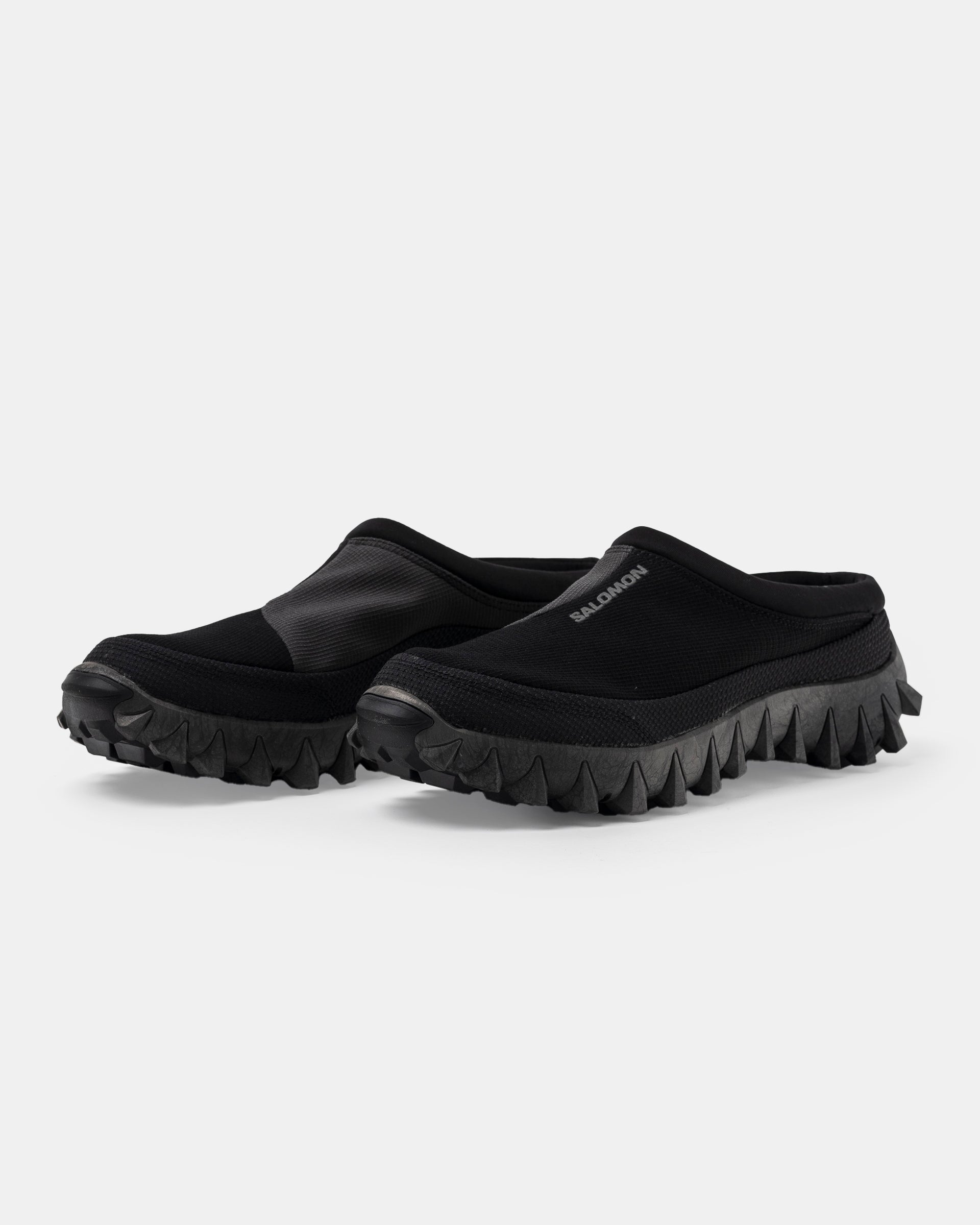 SNOWCLOG in Black and Asphalt