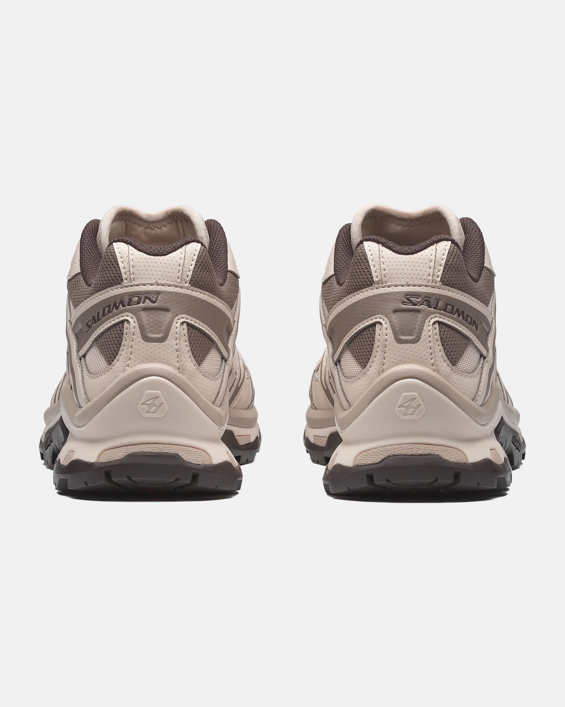 XT-Quest in Tapioca and Walnut