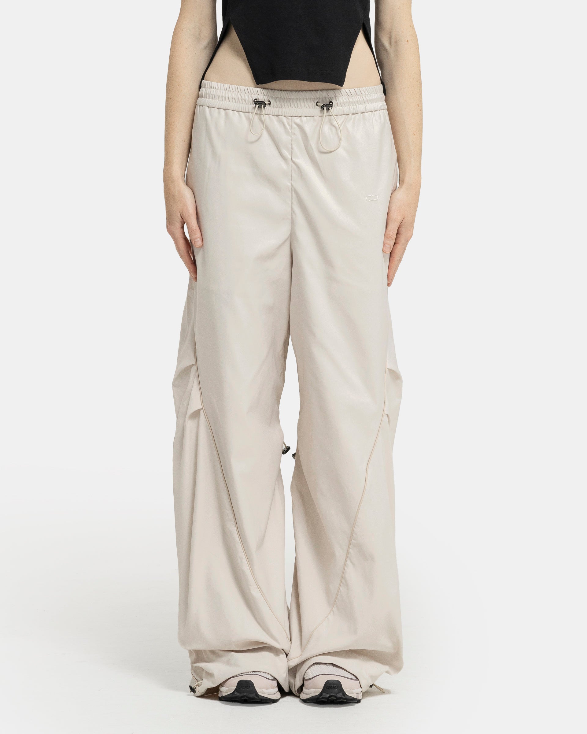 Sinuate Drawstring Pants in White