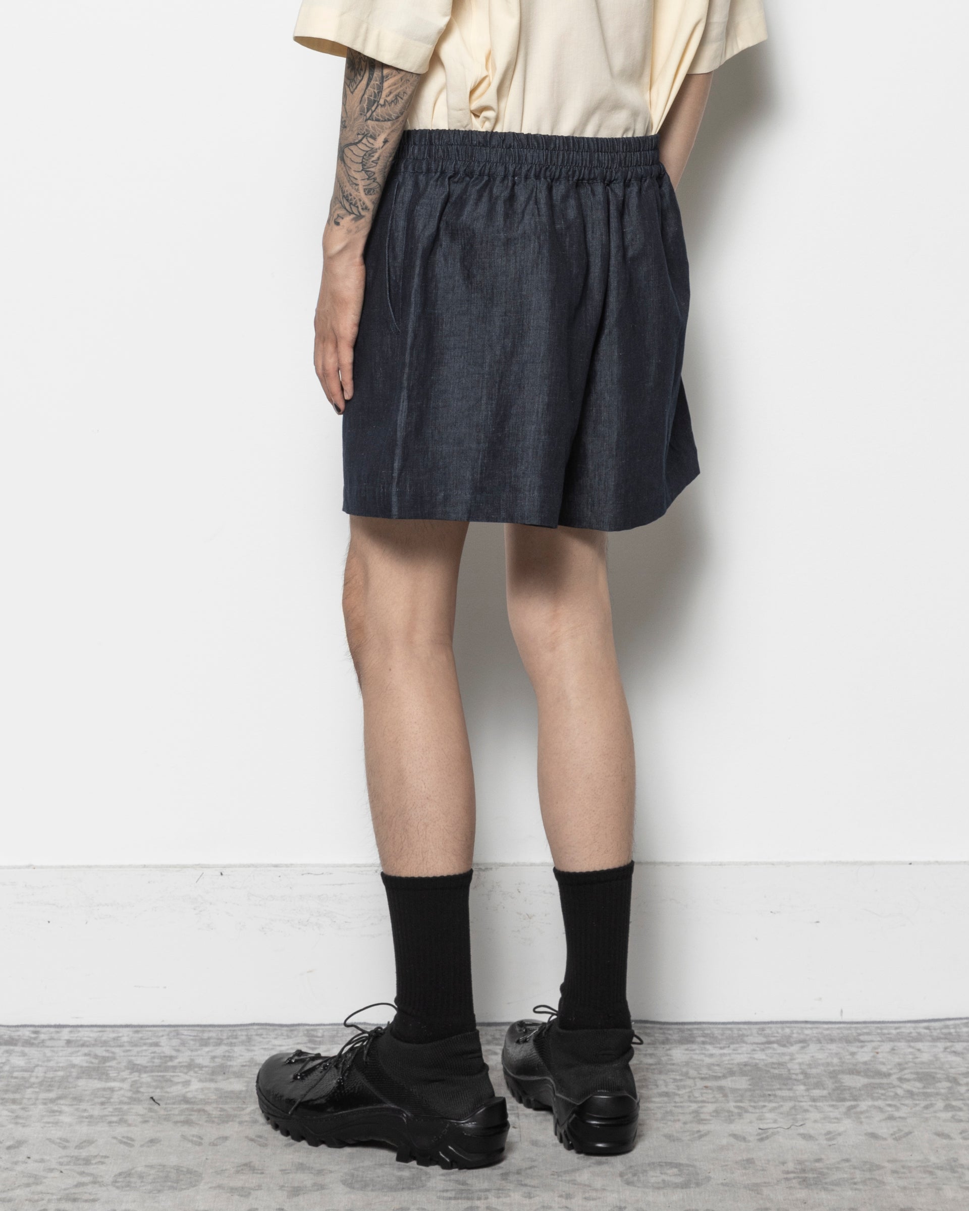 Elio Cropped Shorts in Indigo