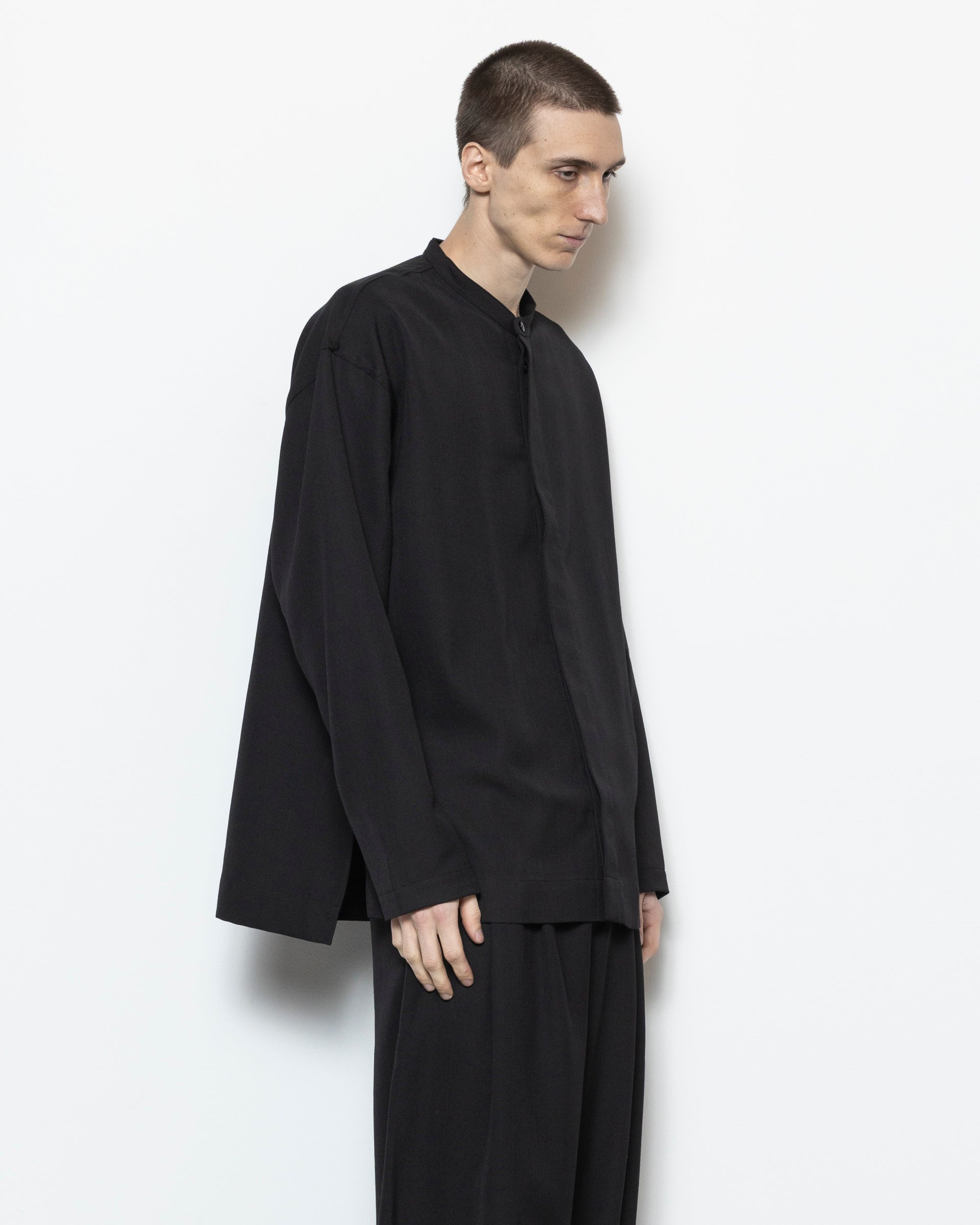 Karst Collar Shirt in Black