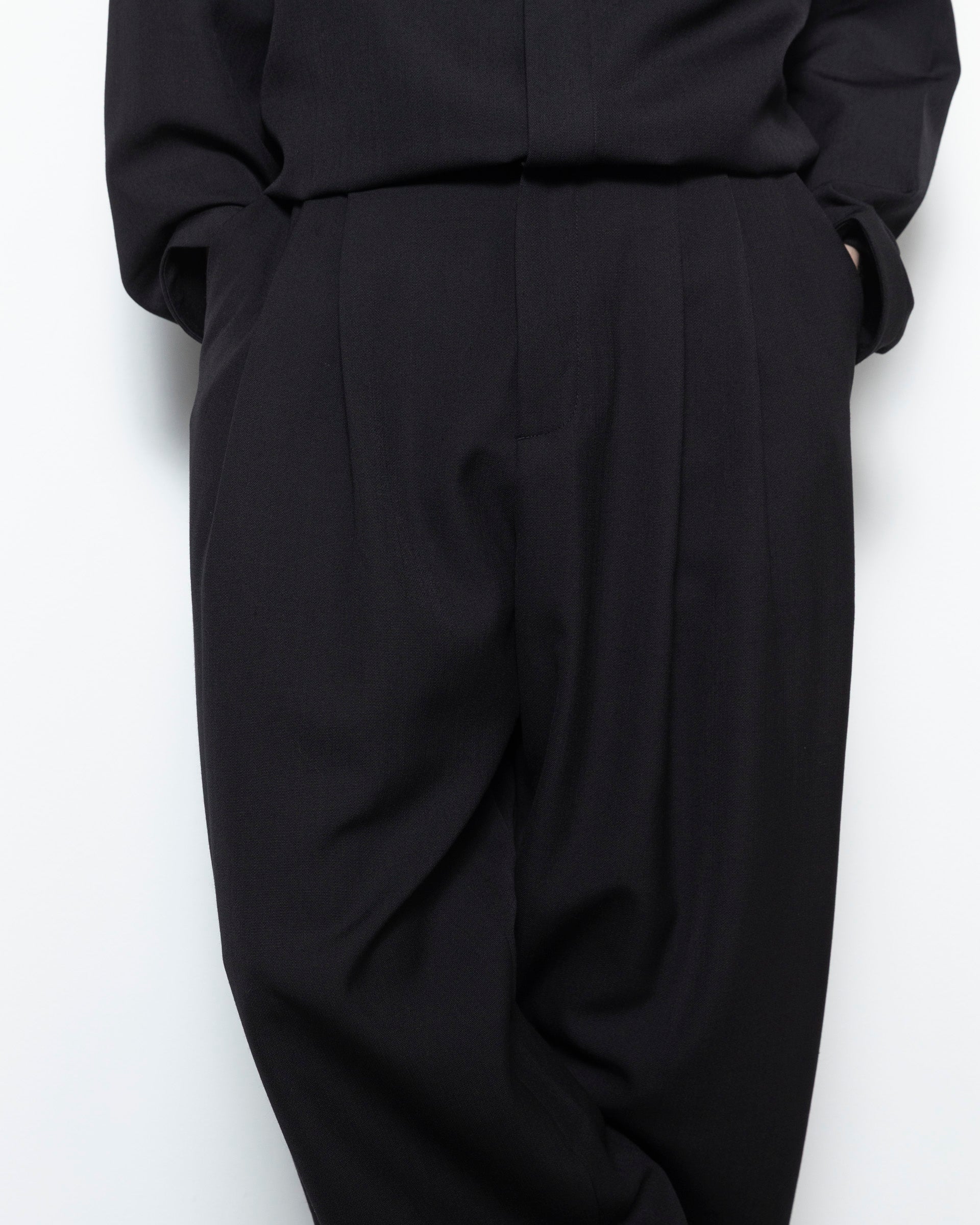 Line Pant in Black