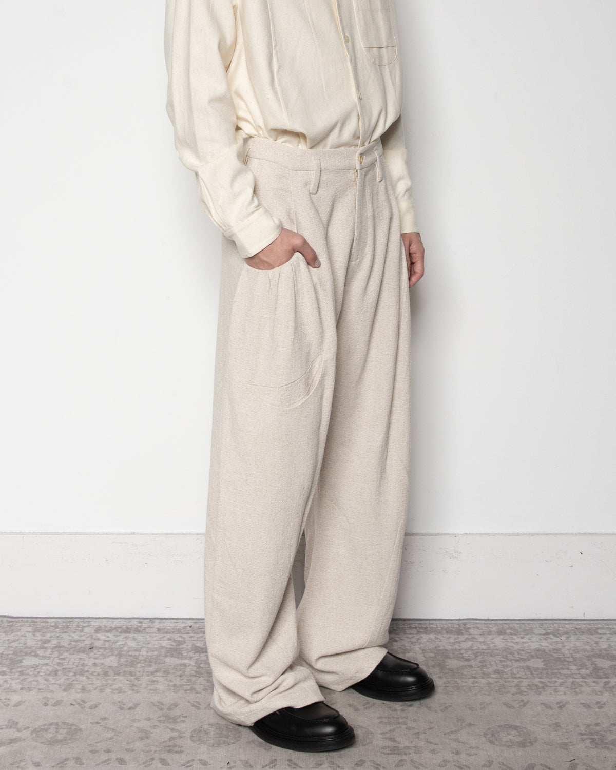 O Trousers 2024 in Off-White