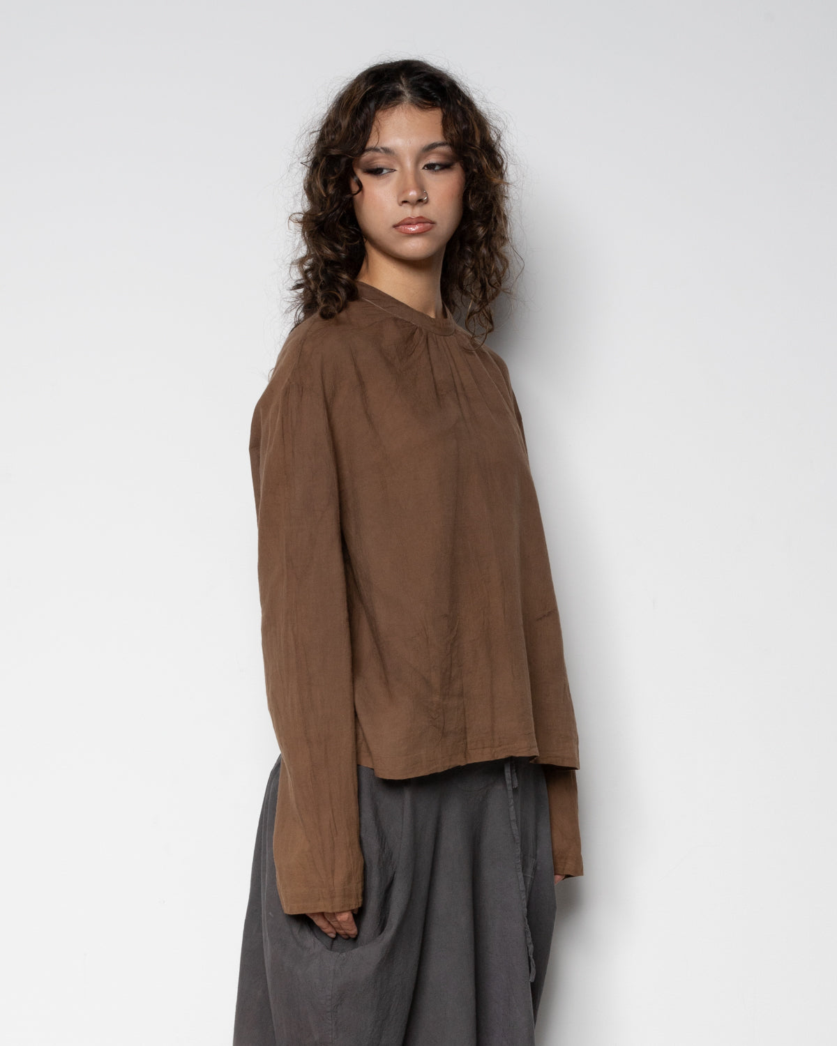String Neck Henley Longsleeve in Natural Dyed Brown
