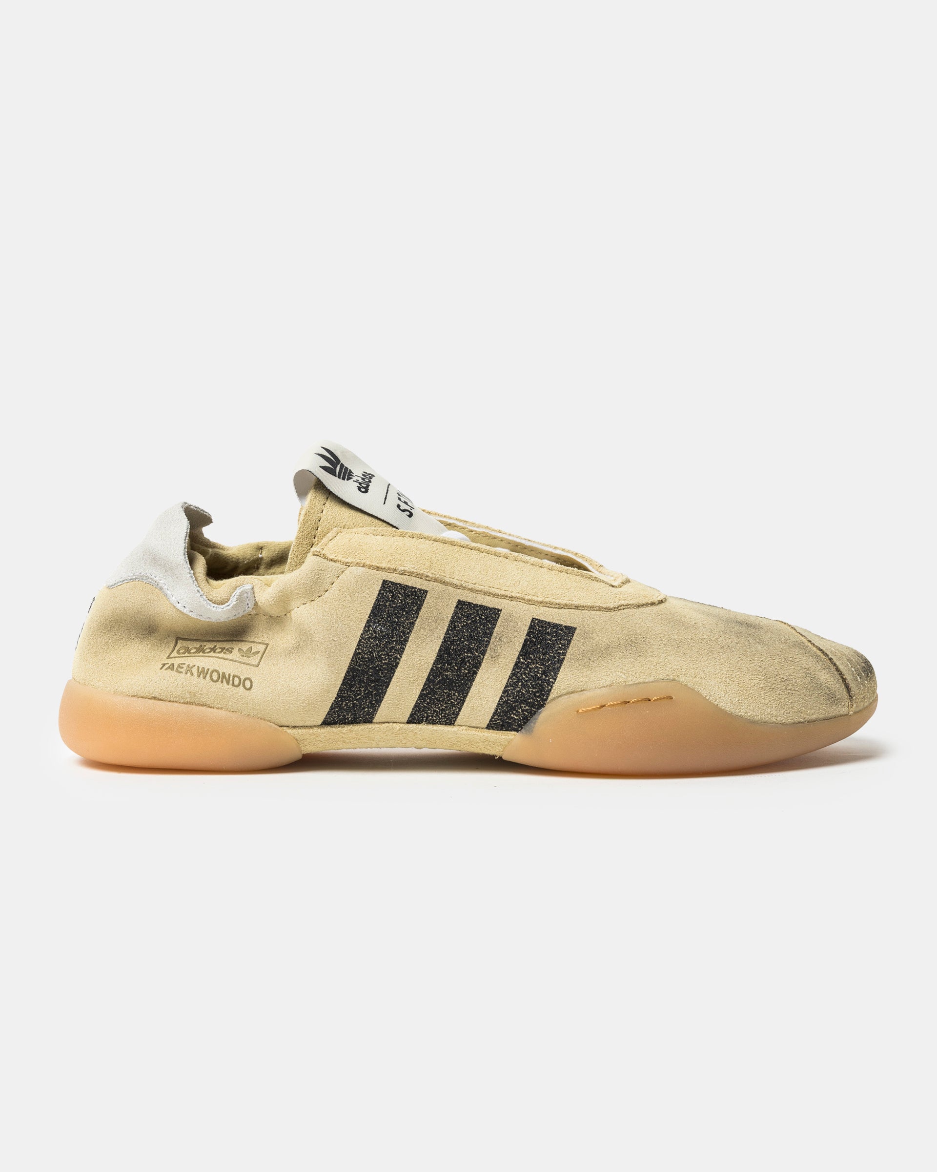 靴 adidas TAEKWONDO MEI W SFT 26cm Adidas Originals Taekwondo Mei W SFTM Shoes in Cream White | RODEN