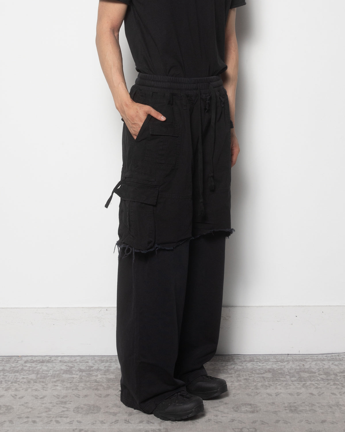 Hybrid Pants in Black