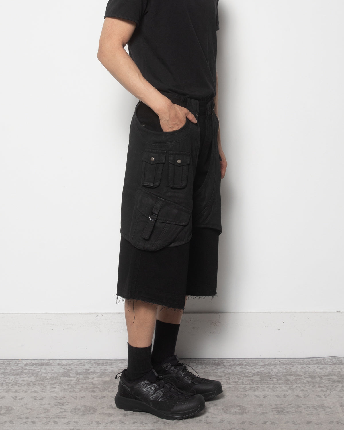 Parasite Jorts in Washed Black