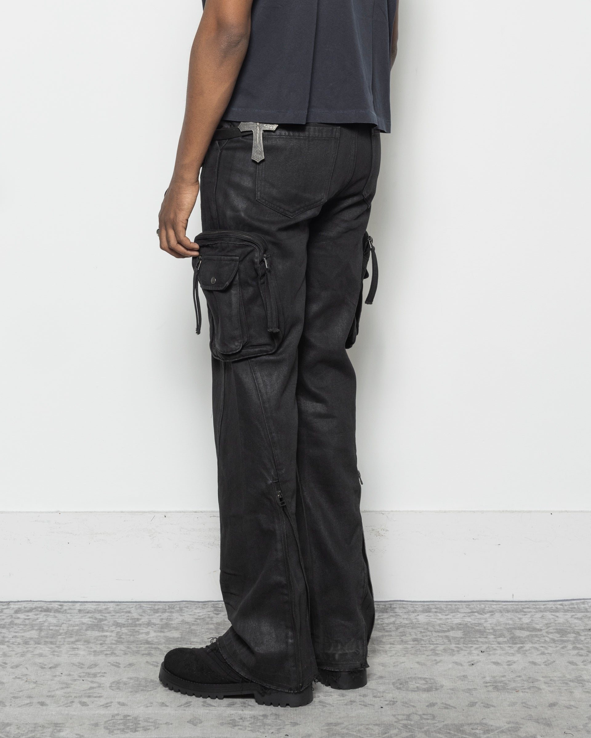 Slayer Pants in Waxed Black