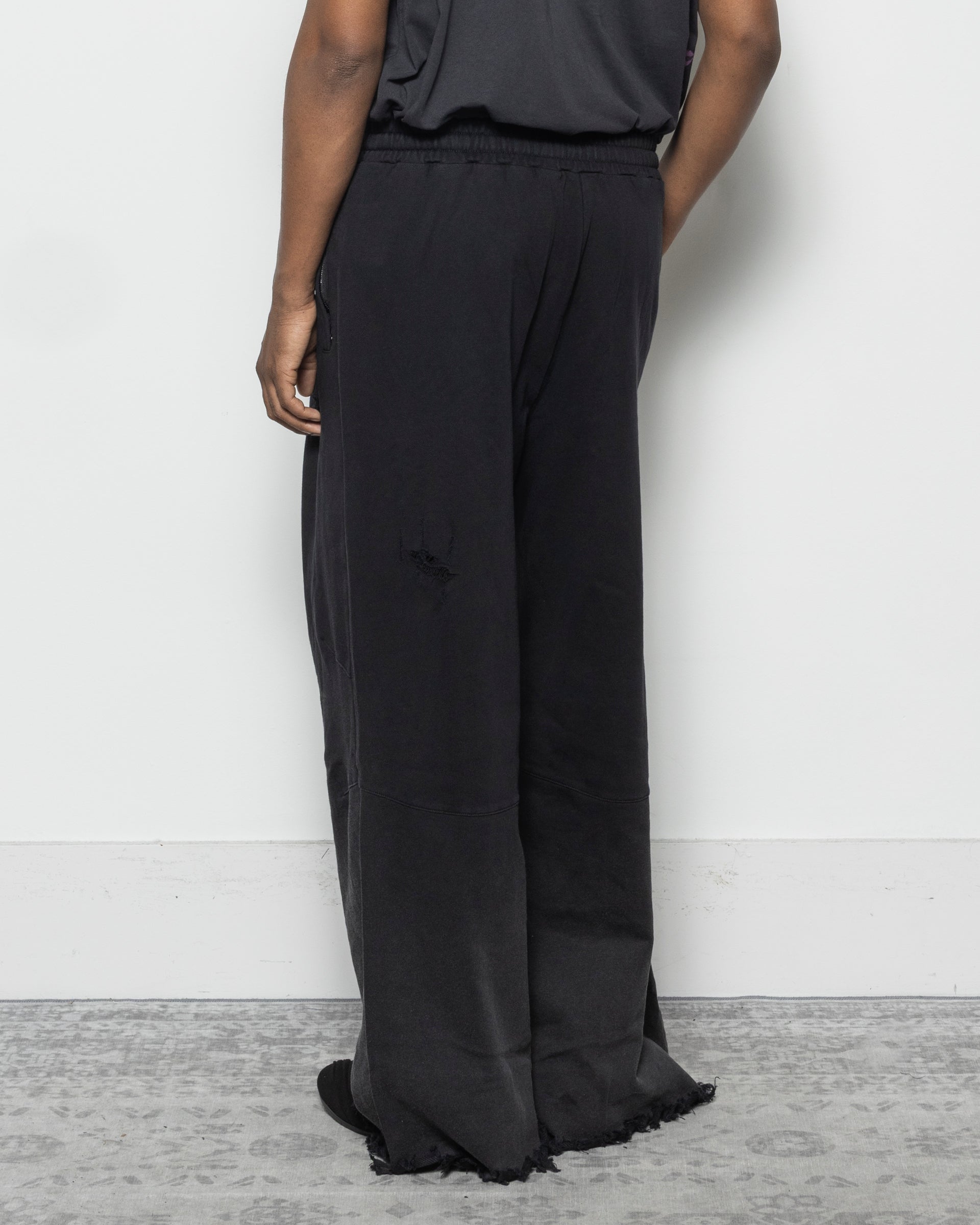 Tattoo Sweatpants in Faded Black