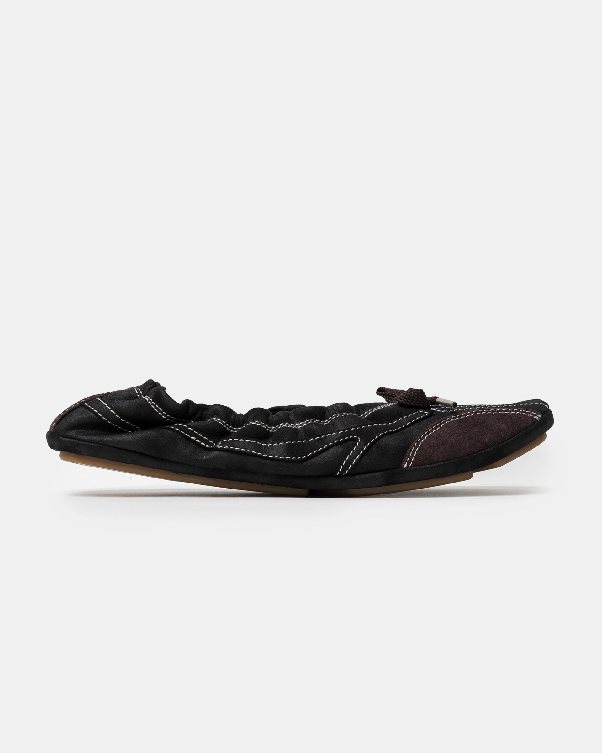 Swift Trek Ballerina in Black