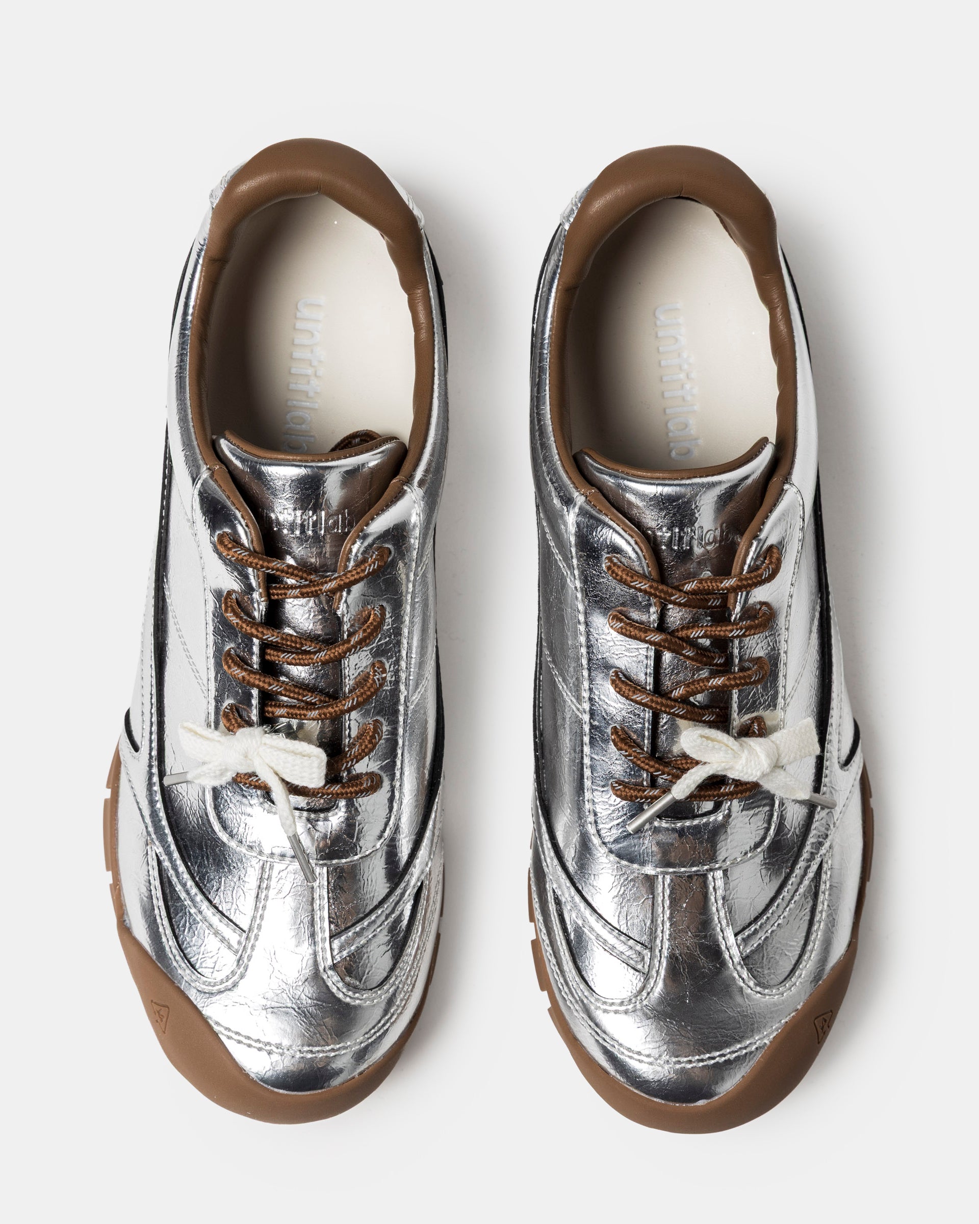 Swift Trek Bow Camping Sneakers in Silver