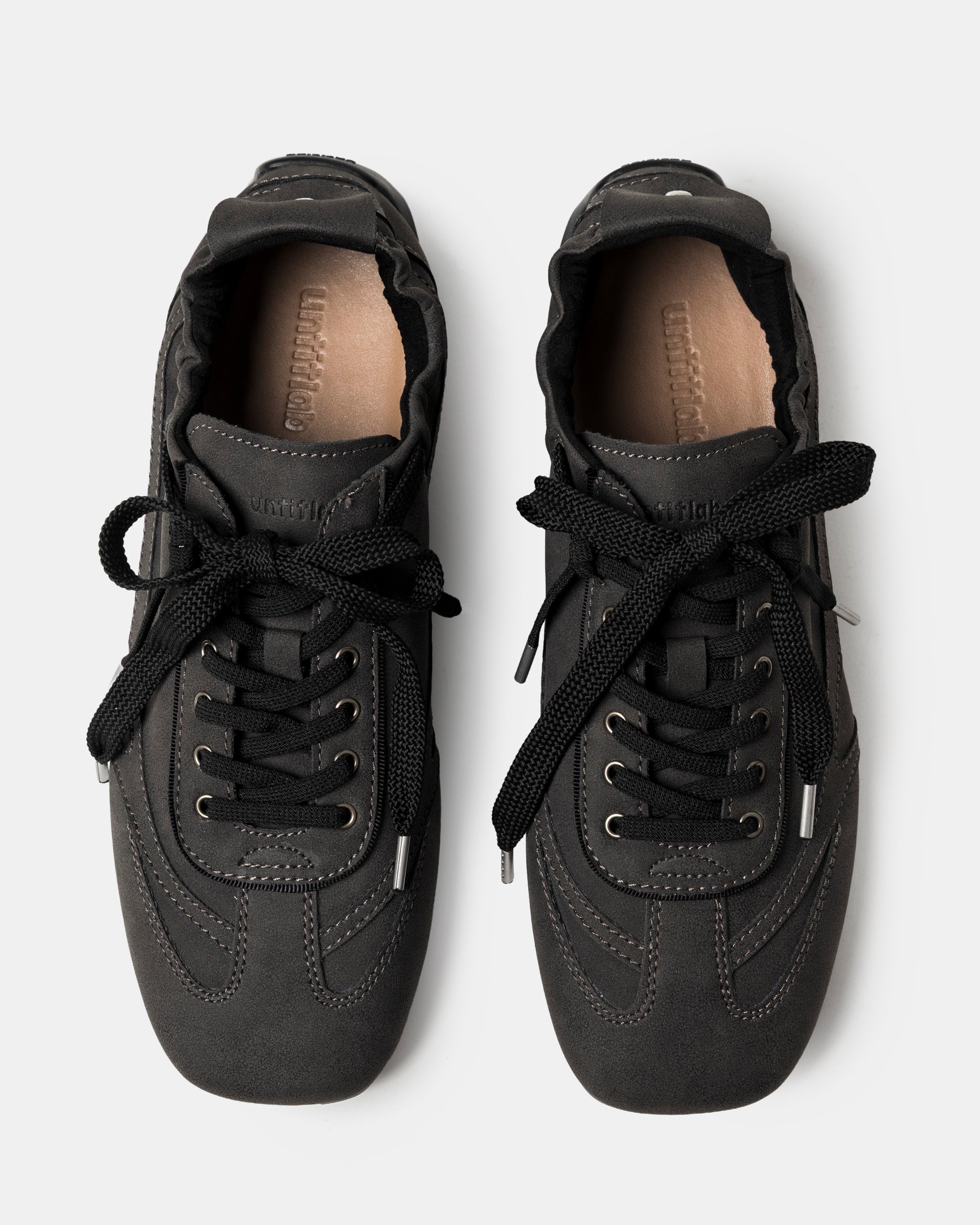 Swift Trek Bow Trainers in Dark Grey