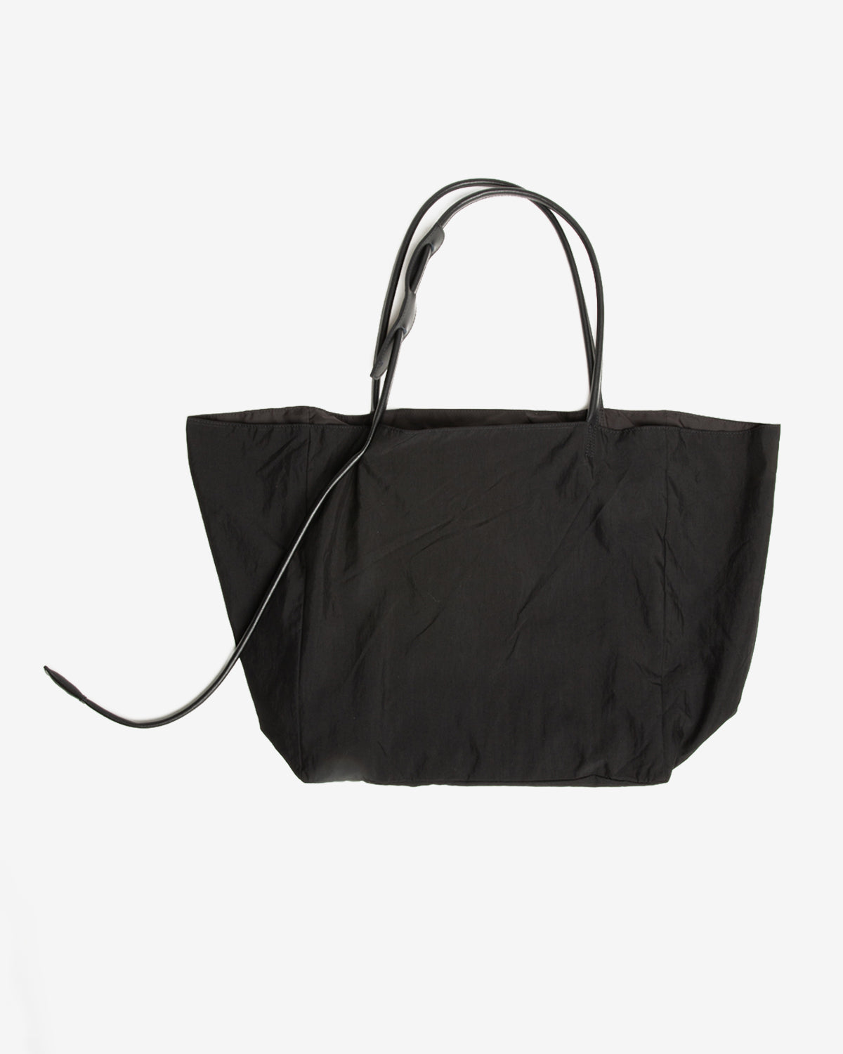 EP.10 01 Bag in Black