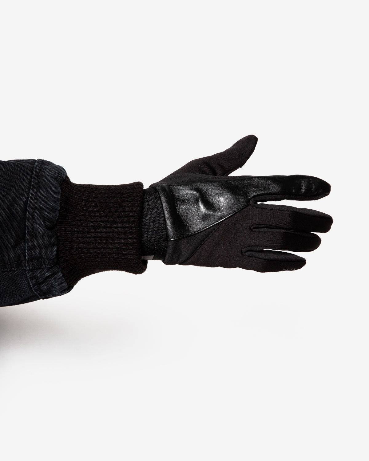 EP.8 01 Gloves in Black